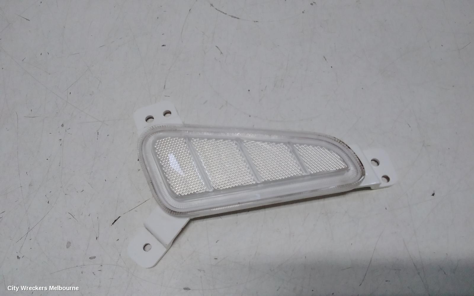 HYUNDAI KONA, OS, 09/2017 - 07/2023, BAR REFECTOR FRONT ON THE LEFT SIDE : 114384