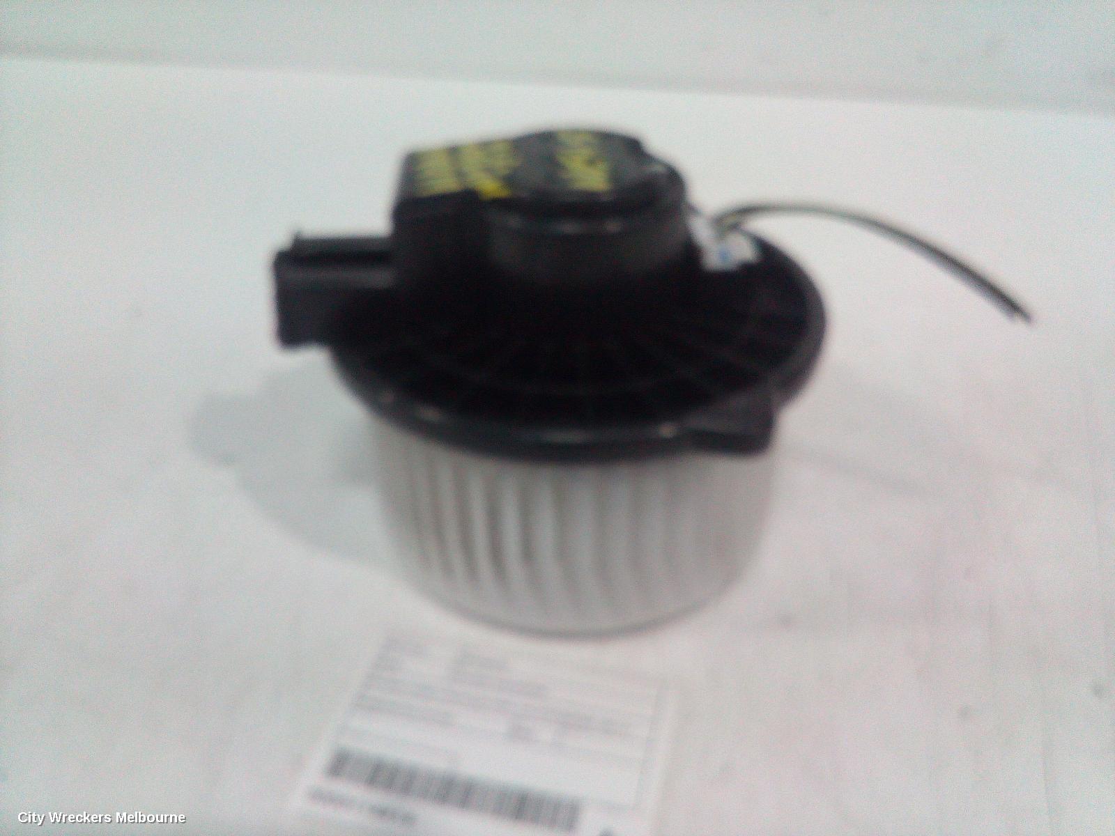 SUBARU OUTBACK HEATER FAN MOTOR, 6TH GEN, WIDE 2 PIN PLUG TYPE, P/N 2727005280, 08/2014 - 12/2020