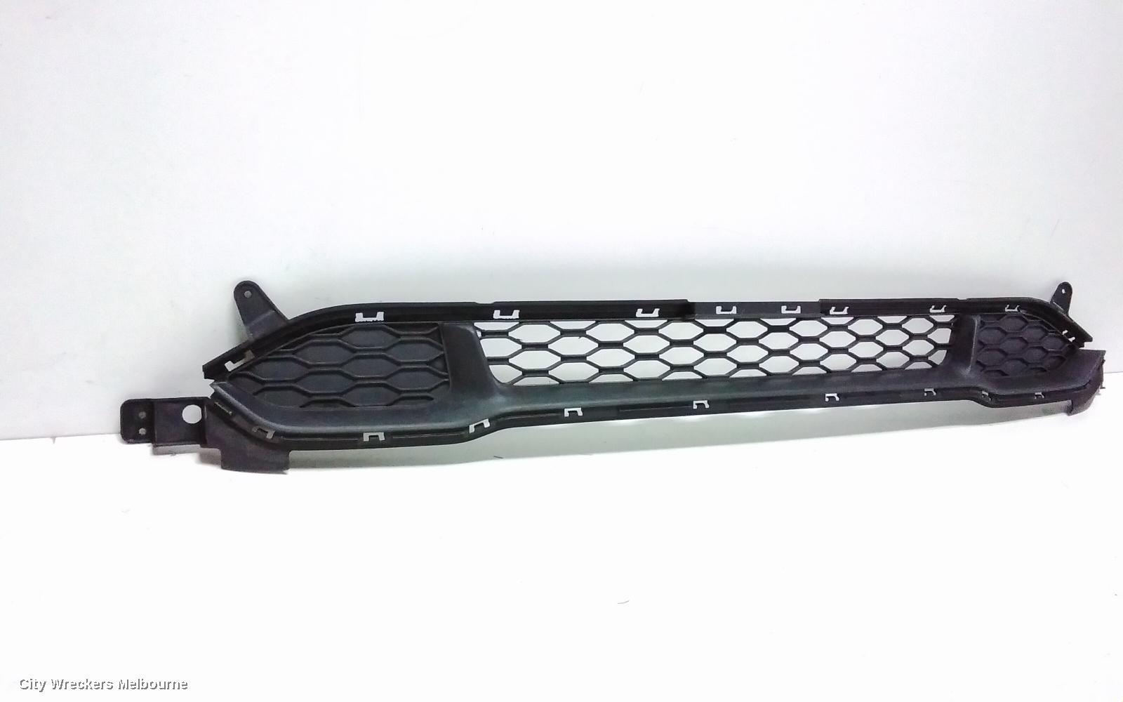 HYUNDAI KONA GRILLE, BUMPER GRILLE (CENTRE), OS, NON FOGLAMP TYPE, 09/2017 - 10/2020