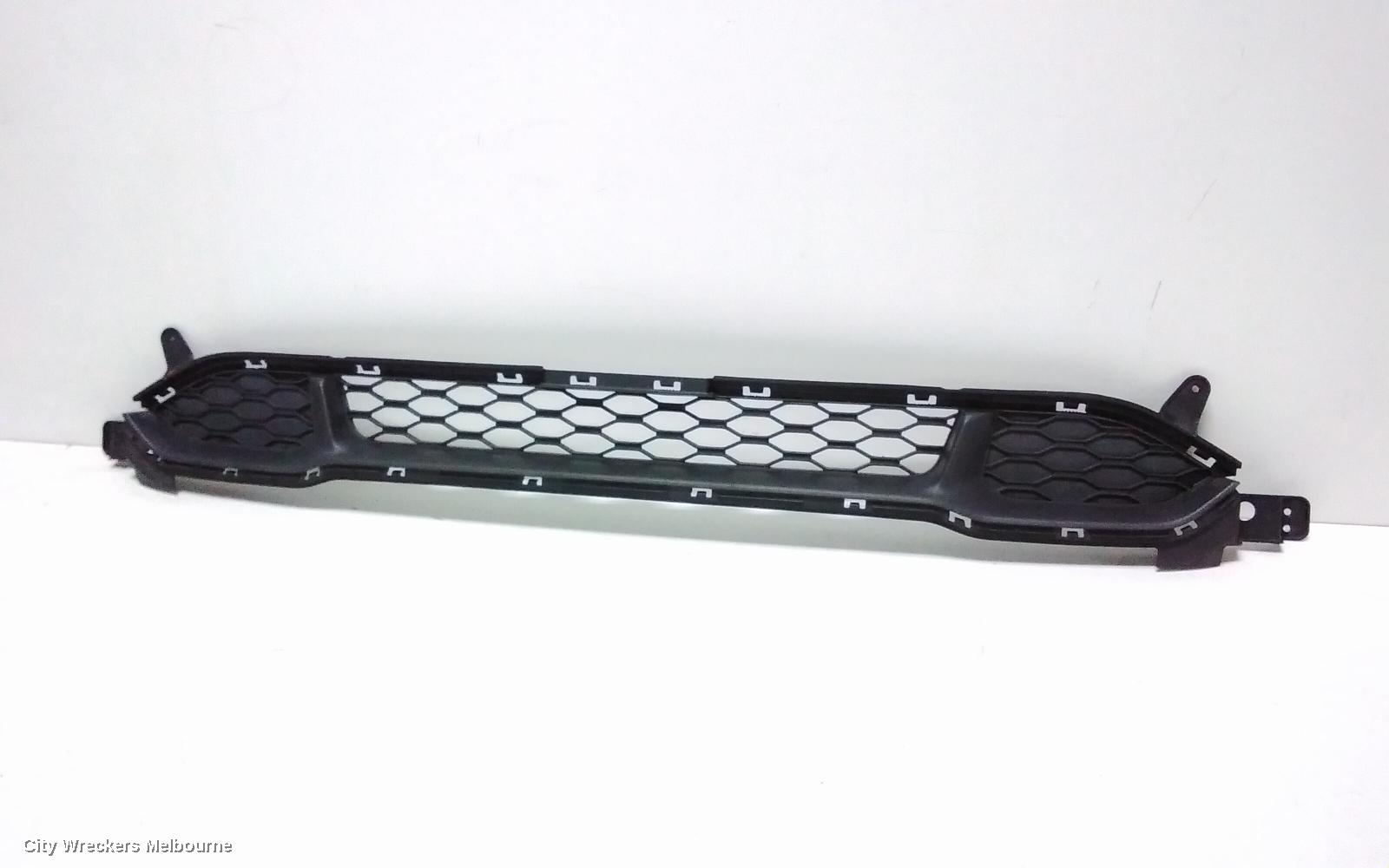 HYUNDAI KONA GRILLE, BUMPER GRILLE (CENTRE), OS, NON FOGLAMP TYPE, 09/2017 - 10/2020