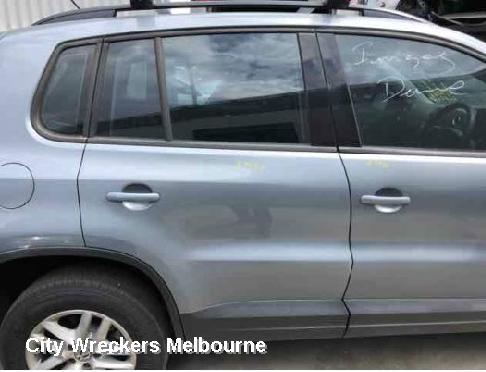 VOLKSWAGEN TIGUAN LEFT TAILLIGHT, 5N, 05/2008 - 06/2011