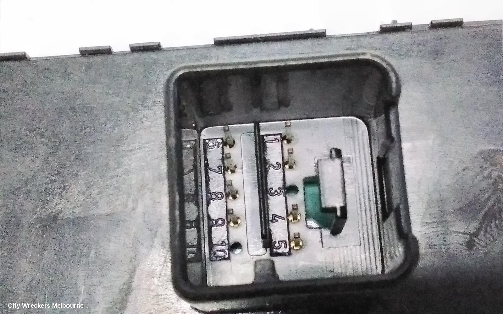 MERCEDES VITO PWR DR WIND SWITCH, RH FRONT (MASTER SWITCH), 639, 04/2004 - 02/2015