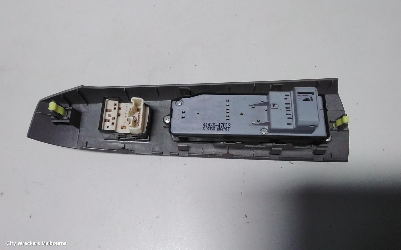 TOYOTA PRIUS PWR DR WIND SWITCH, NHW20R, RH FRONT (MASTER SWITCH), 10/2003 - 05/2009