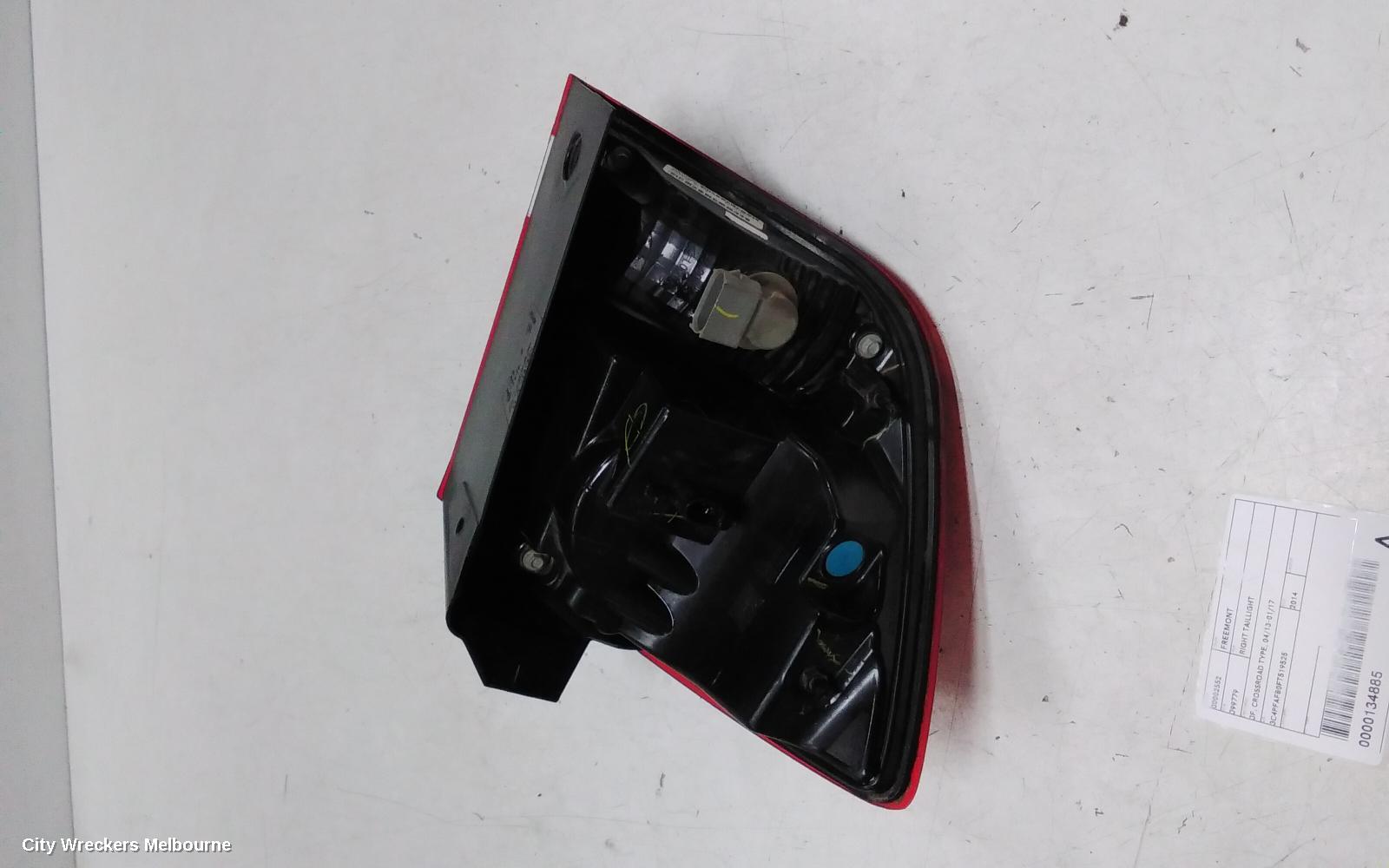 FIAT FREEMONT RIGHT TAILLIGHT, JF, CROSSROAD TYPE, 04/2013 - 01/2017