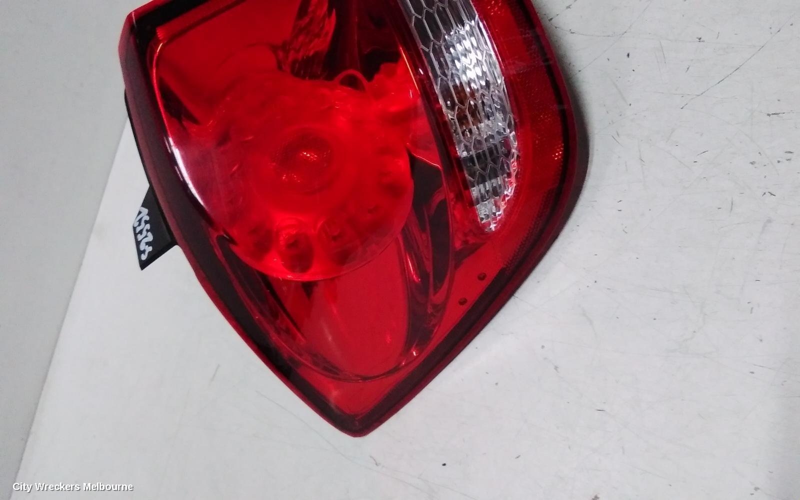 FIAT FREEMONT LEFT TAILLIGHT, JF, CROSSROAD TYPE, 04/2013 - 01/2017