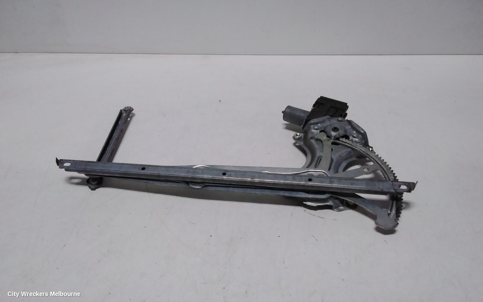 TOYOTA HIACE RIGHT FRONT WINDOW REG/MOTOR, DOOR REG ASSY (REG AND MOTOR), 300 SERIES, 02/2019 ONWARDS