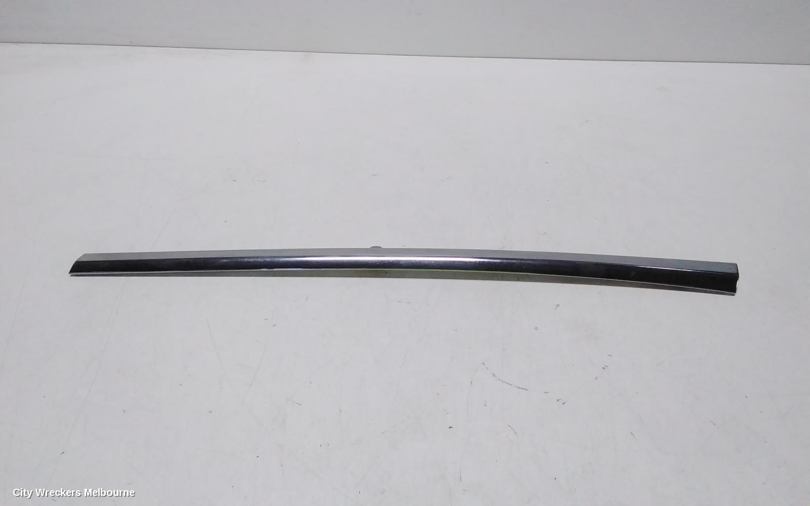 PEUGEOT 308, T7, 09/2007 - 01/2014, RHR CHOROME ON THE BODY: 114617