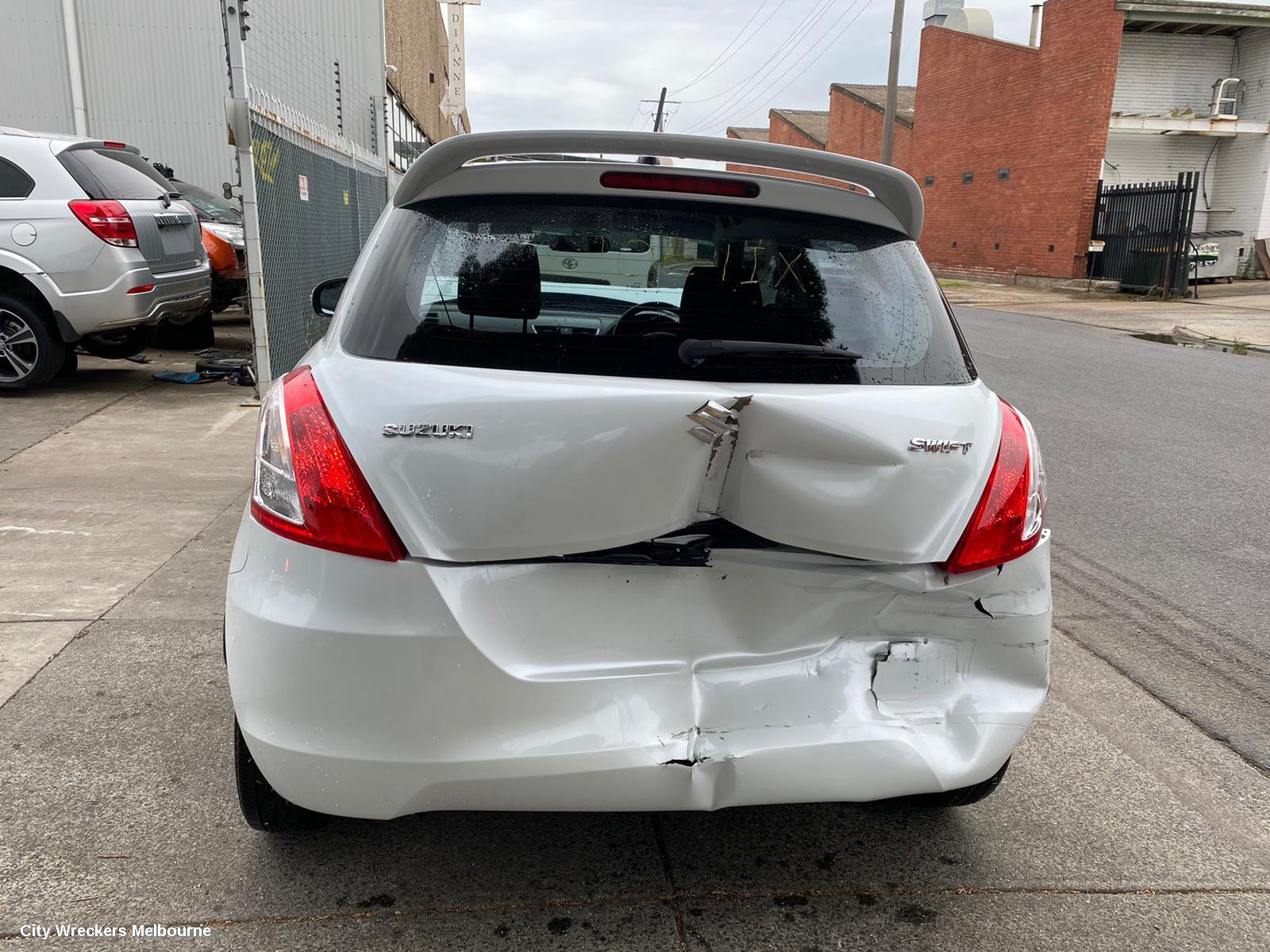 SUZUKI SWIFT HIGH LEVEL STOPLIGHT, FZ, 02/2011 - 03/2017