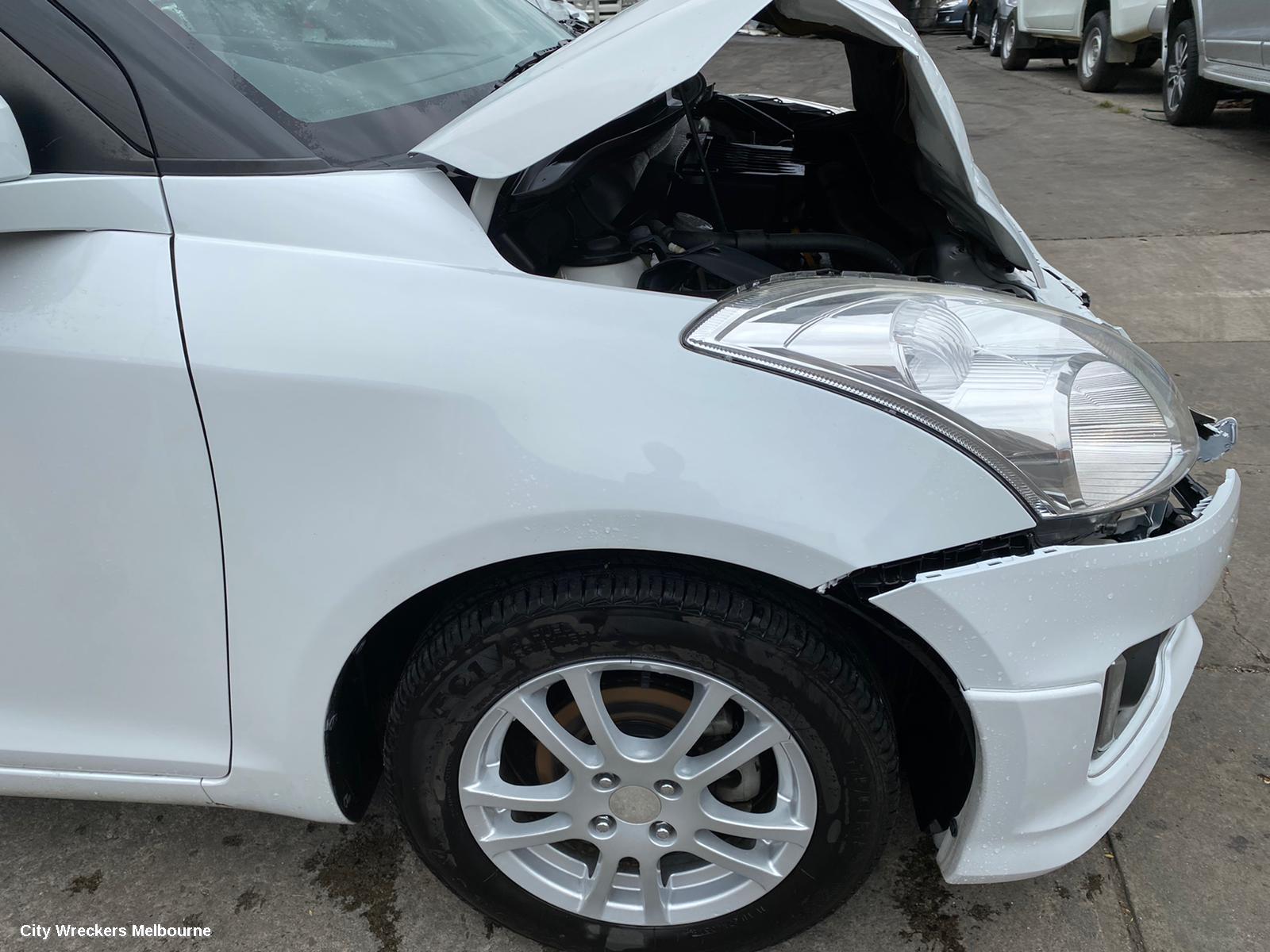 SUZUKI SWIFT HIGH LEVEL STOPLIGHT, FZ, 02/2011 - 03/2017