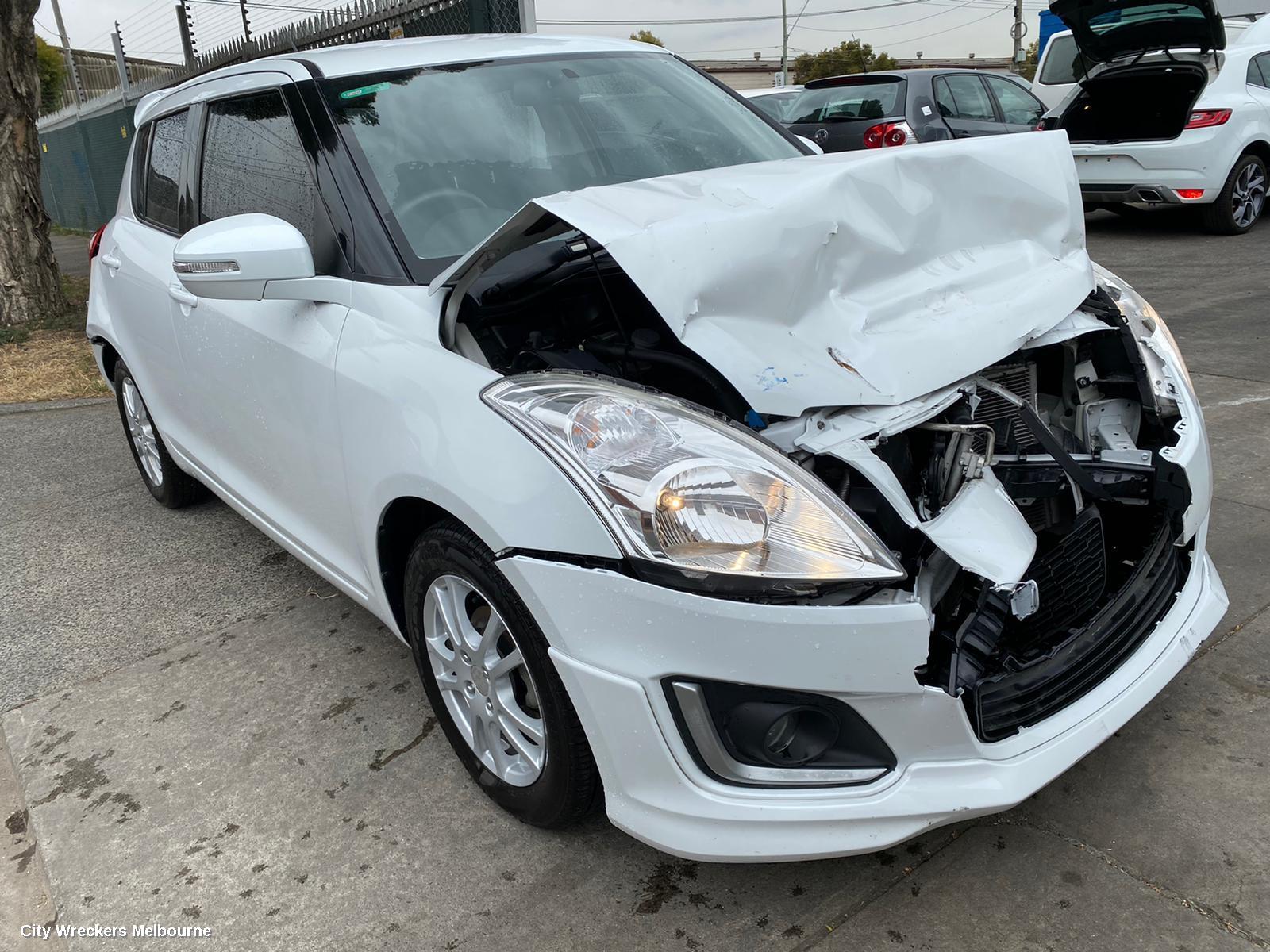 SUZUKI SWIFT HIGH LEVEL STOPLIGHT, FZ, 02/2011 - 03/2017