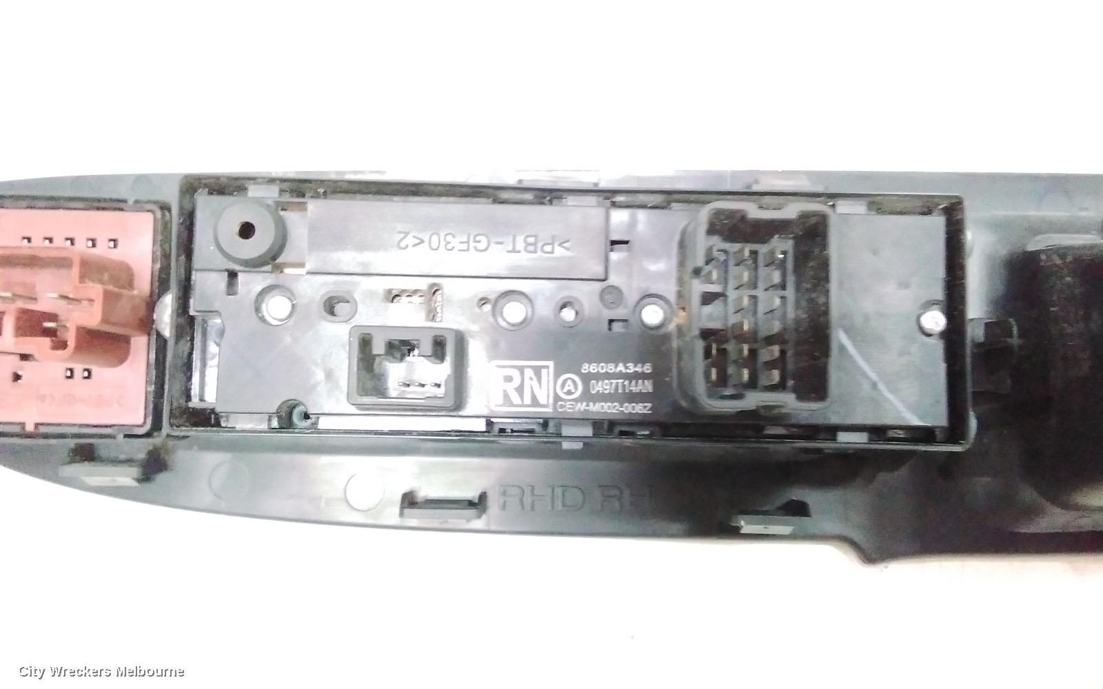 MITSUBISHI OUTLANDER PWR DR WIND SWITCH, RH FRONT (MASTER SWITCH), ZK, 04/2015 - 03/2018