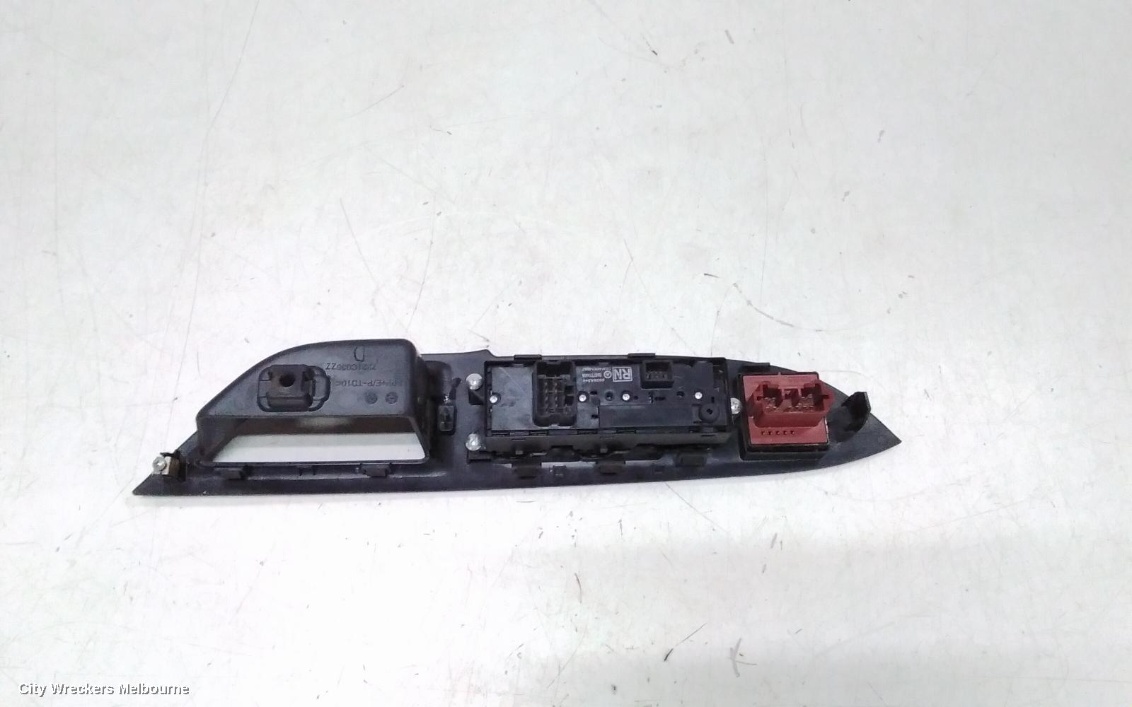 MITSUBISHI OUTLANDER PWR DR WIND SWITCH, RH FRONT (MASTER SWITCH), ZK, 04/2015 - 03/2018