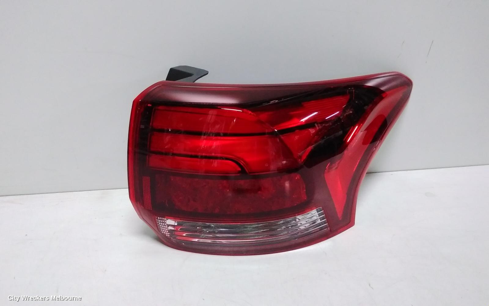 MITSUBISHI OUTLANDER RIGHT TAILLIGHT, ZK-ZL, 04/2015 - 07/2021