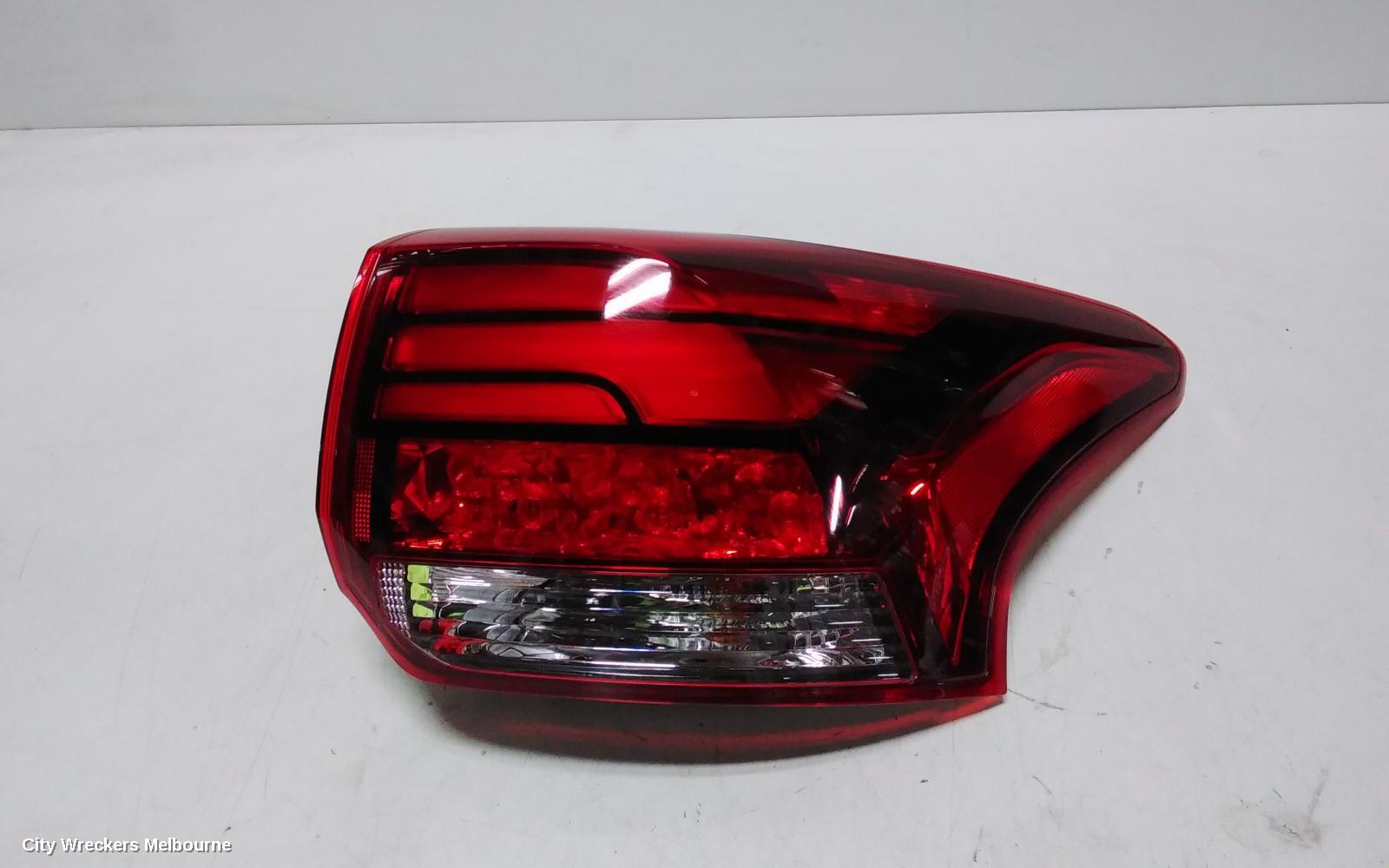 MITSUBISHI OUTLANDER RIGHT TAILLIGHT, ZK-ZL, 04/2015 - 07/2021