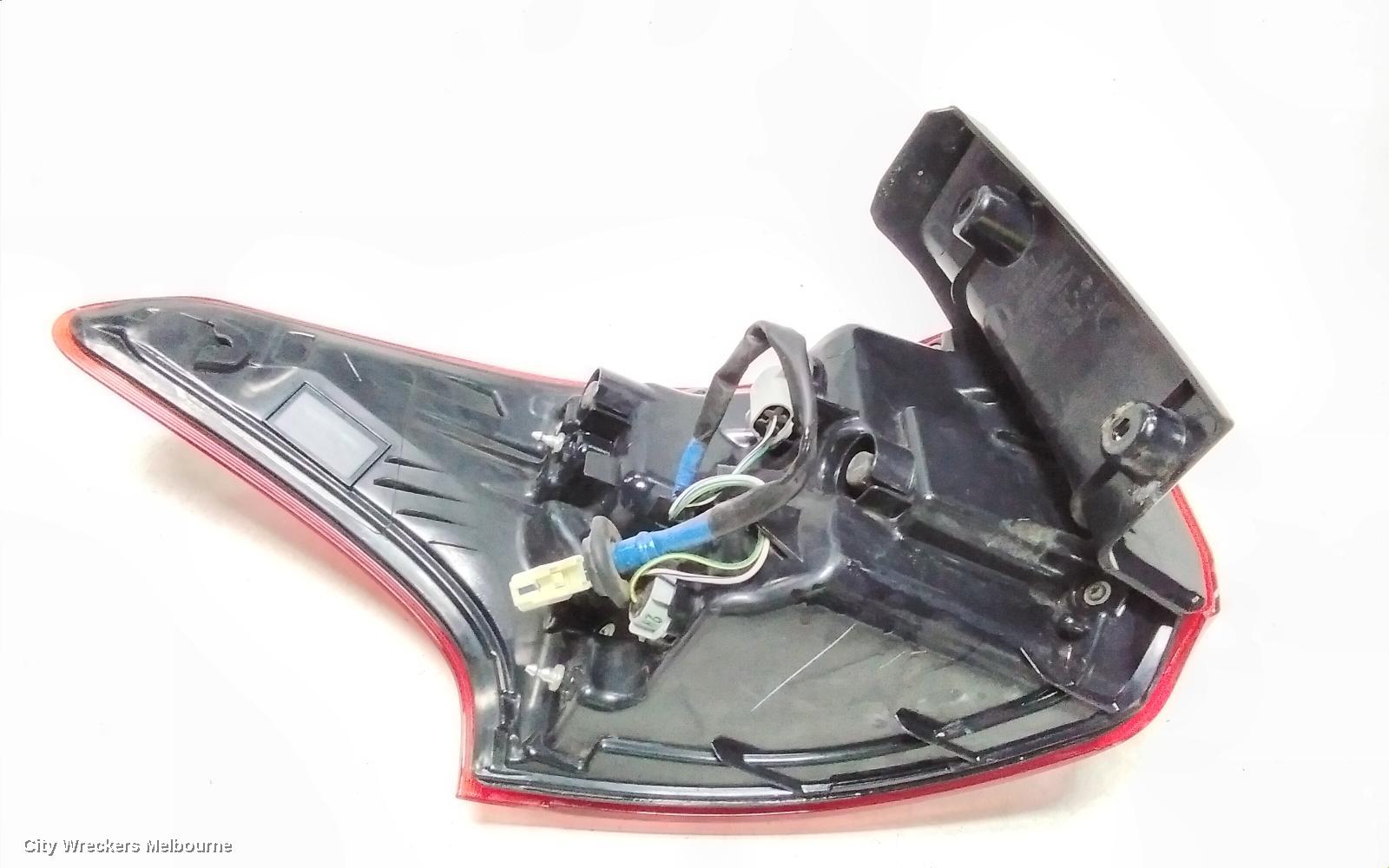 MITSUBISHI OUTLANDER RIGHT TAILLIGHT, ZK-ZL, 04/2015 - 07/2021