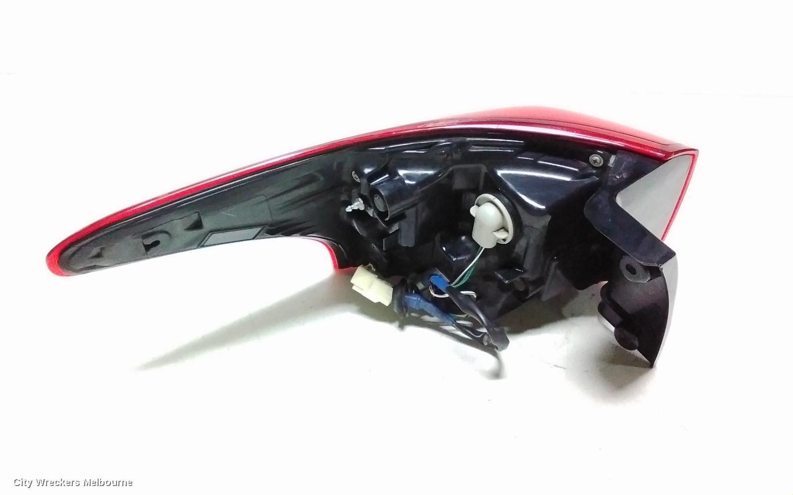 MITSUBISHI OUTLANDER RIGHT TAILLIGHT, ZK-ZL, 04/2015 - 07/2021