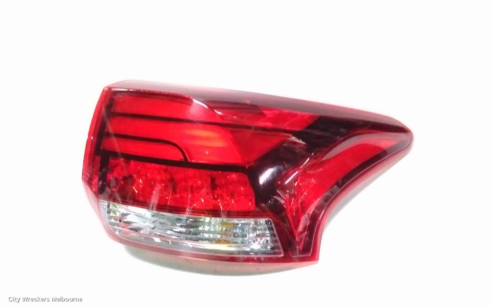 MITSUBISHI OUTLANDER RIGHT TAILLIGHT, ZK-ZL, 04/2015 - 07/2021