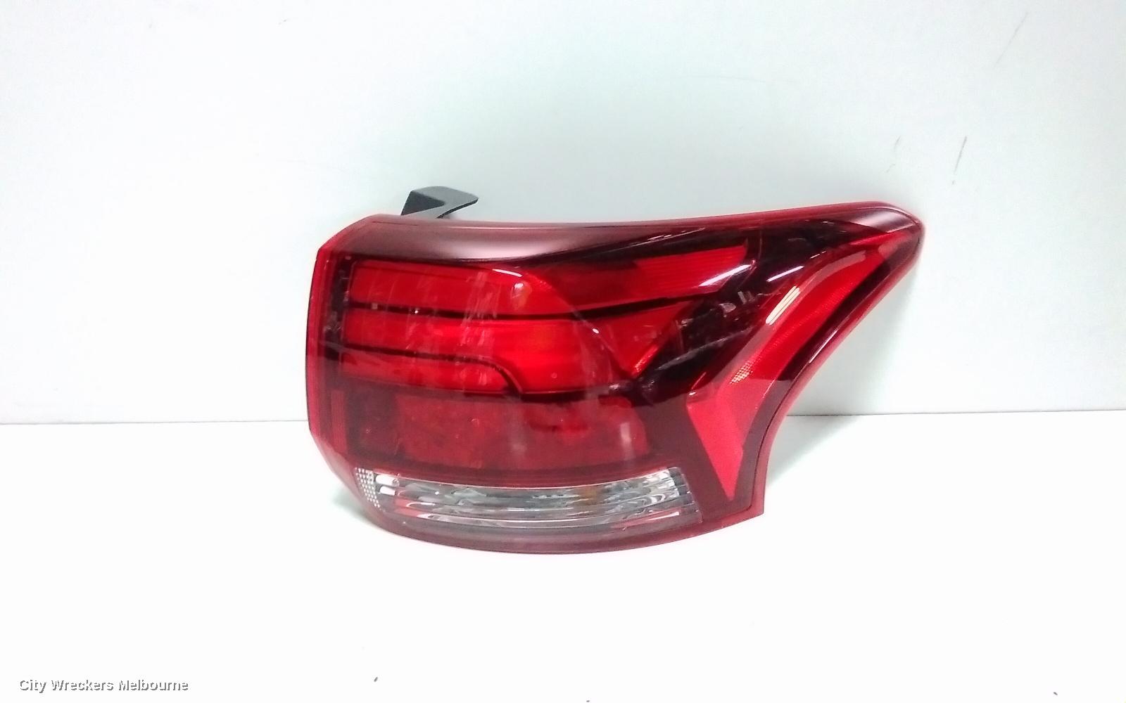 MITSUBISHI OUTLANDER RIGHT TAILLIGHT, ZK-ZL, 04/2015 - 07/2021