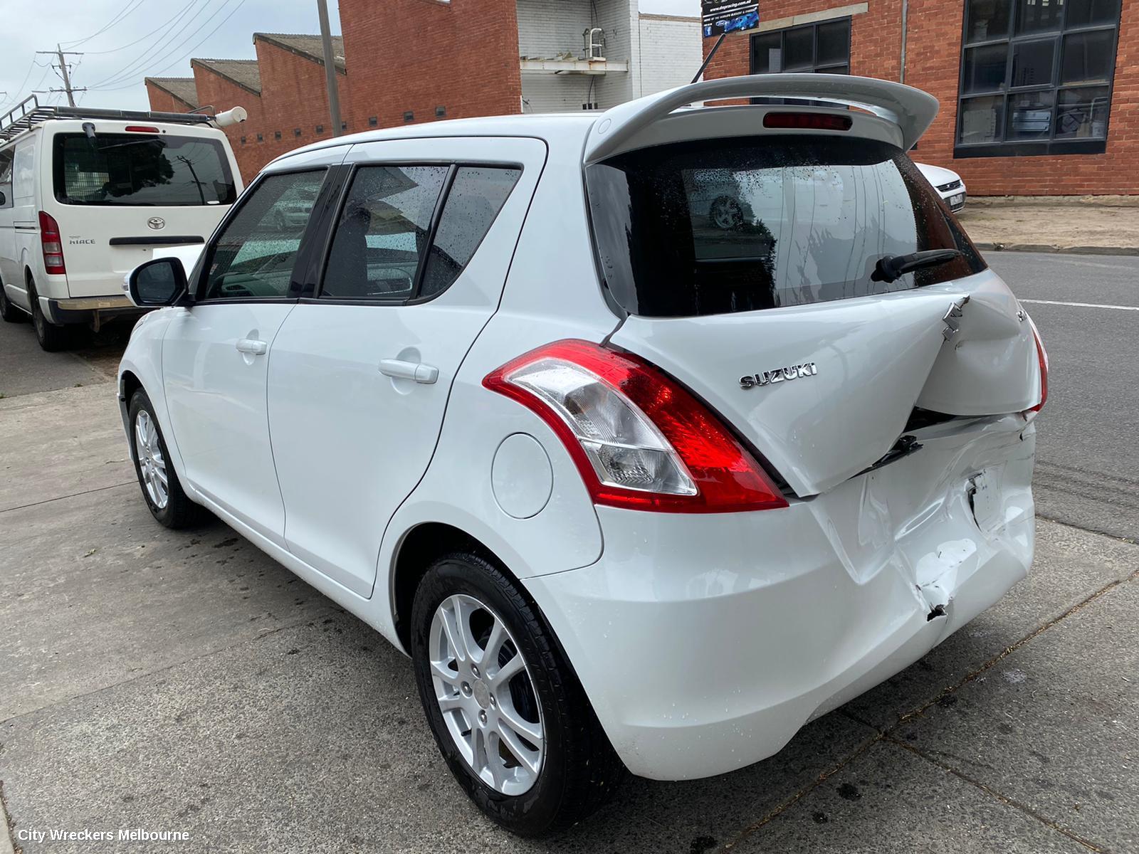 SUZUKI SWIFT HIGH LEVEL STOPLIGHT, FZ, 02/2011 - 03/2017