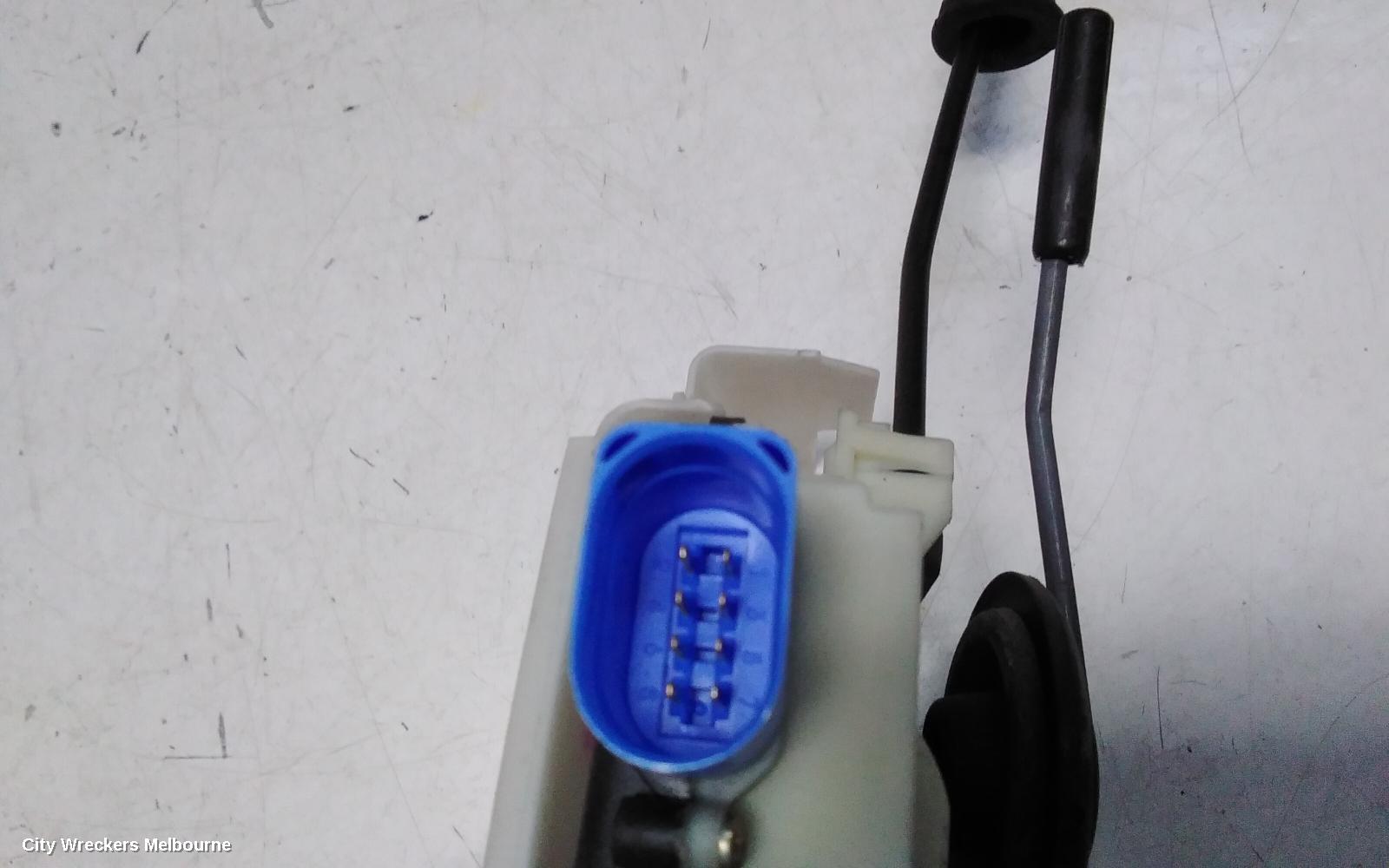 VOLKSWAGEN TRANSPORTER DOOR/BOOT/GATE LOCK, RIGHT FRONT DOOR LOCK, T5, 08/2004 - 06/2015