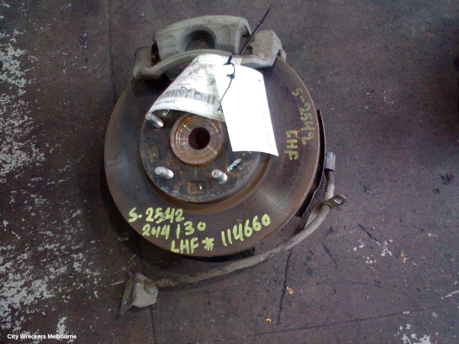 HYUNDAI I30 LEFT FRONT HUB ASSEMBLY, GD, 5DR HATCH, 03/2012 - 04/2017