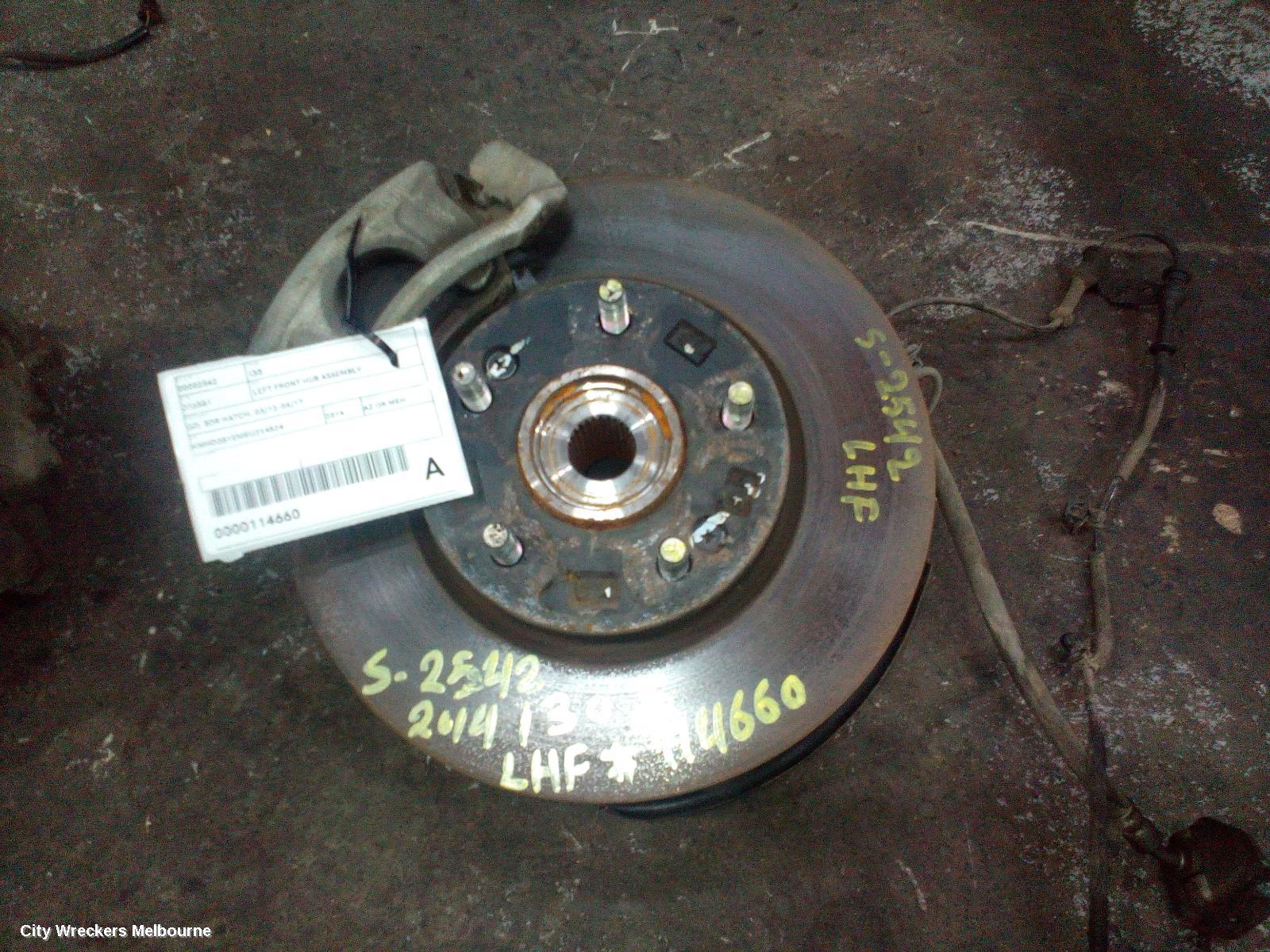 HYUNDAI I30 LEFT FRONT HUB ASSEMBLY, GD, 5DR HATCH, 03/2012 - 04/2017