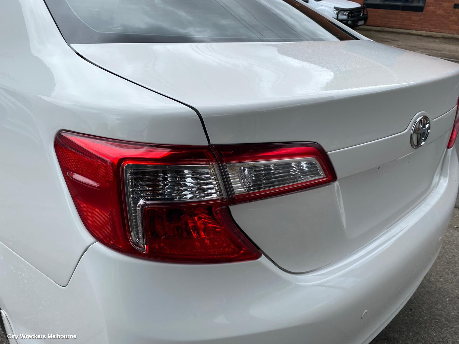TOYOTA CAMRY RIGHT REAR DOOR, ASV50/AVV50, 12/2011 - 05/2015