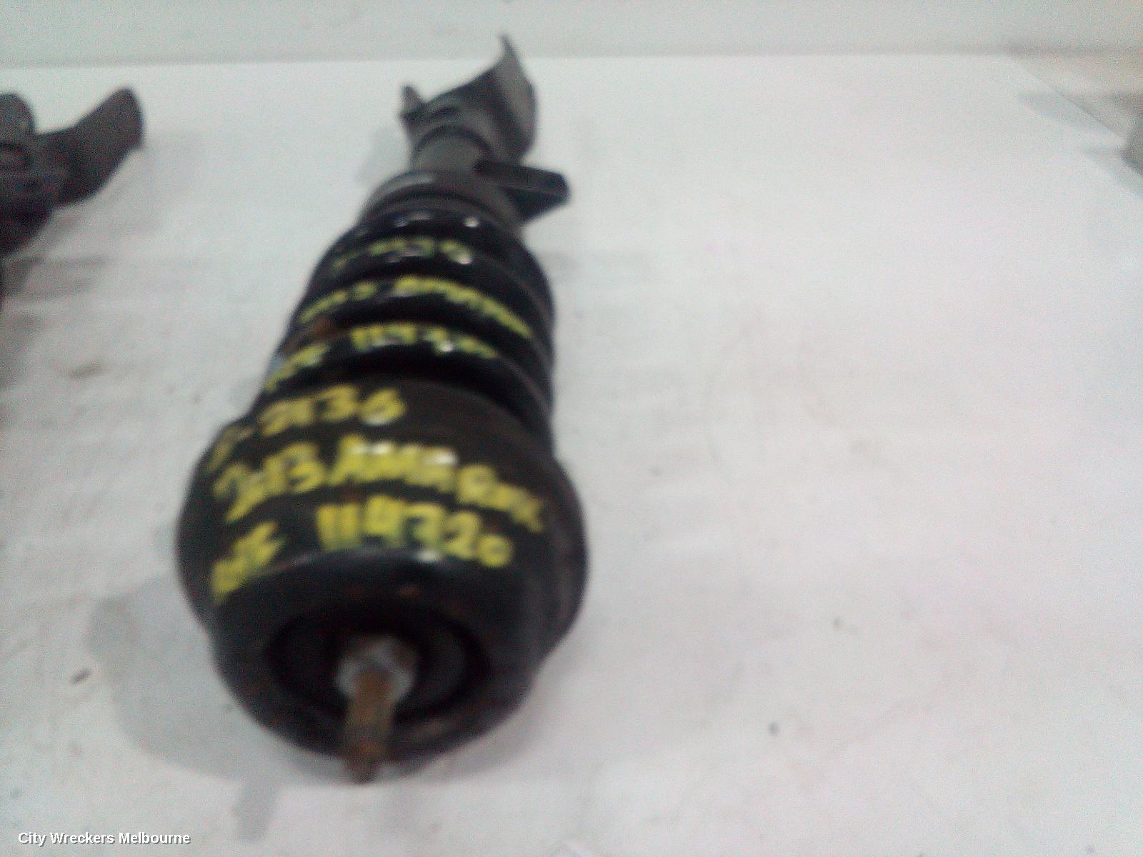 VOLKSWAGEN AMAROK RIGHT FRONT STRUT, 2H, 10/2010 - 09/2022