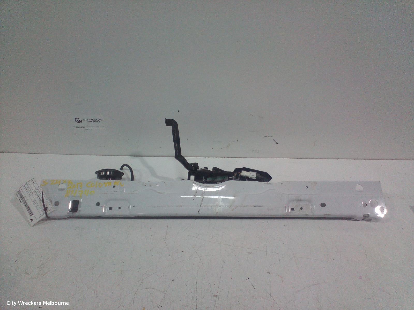 HOLDEN COLORADO BONNET LOCK/SUPPORT, RG/RG 7, 01/2012 - 12/2020