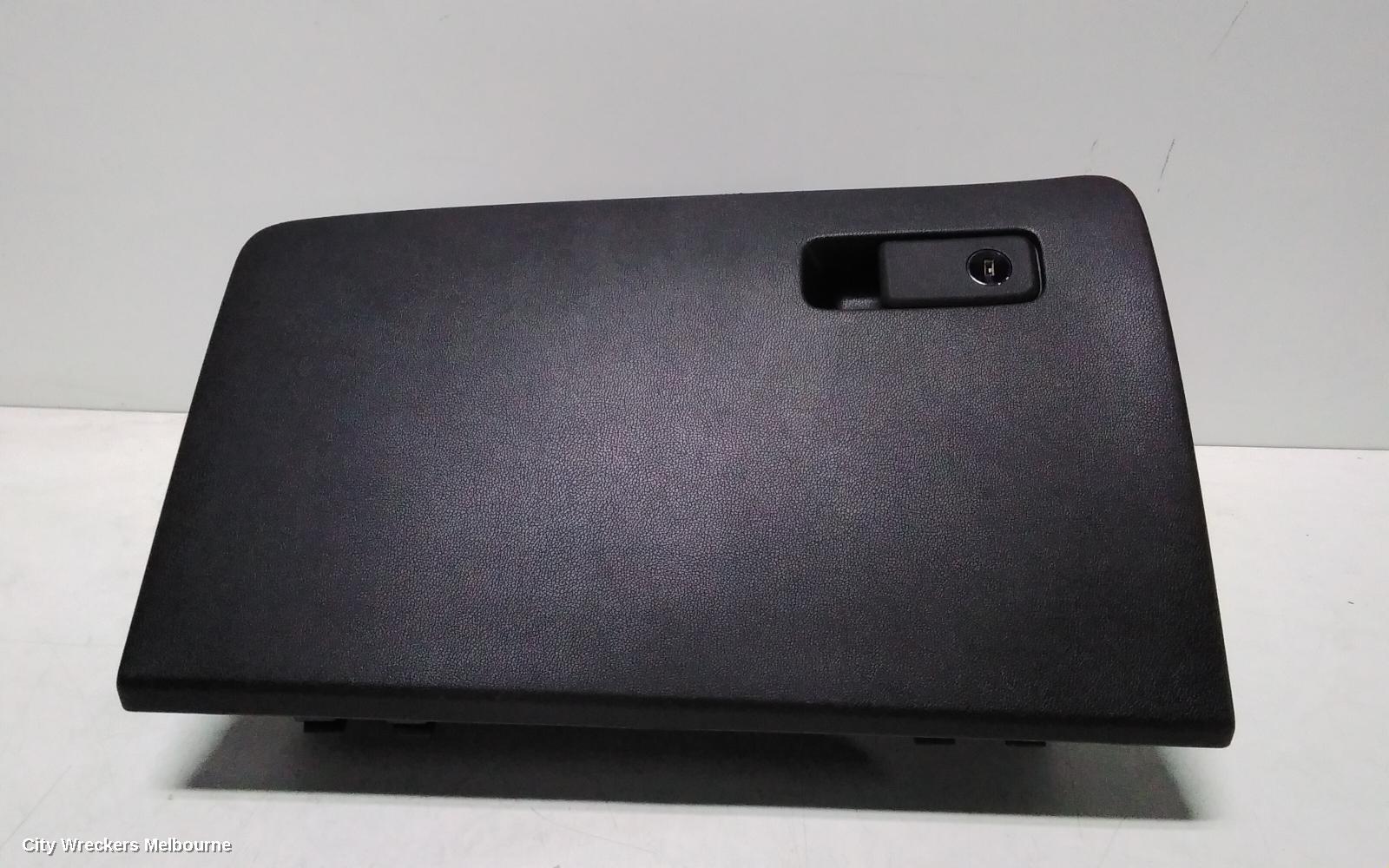 KIA SORENTO GLOVE BOX, MQ4, 02/2020 ONWARDS