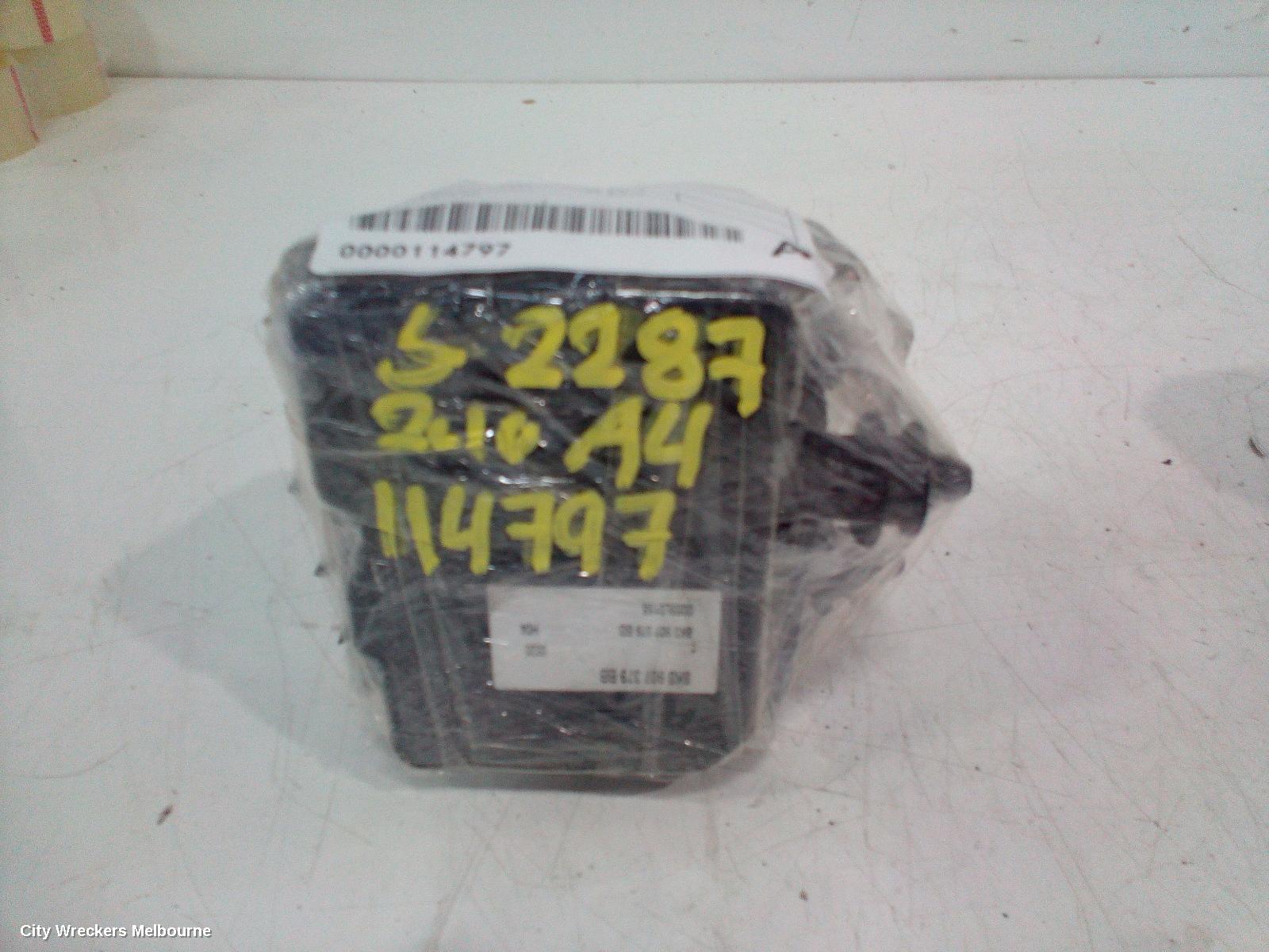 AUDI A4 ABS PUMP/MODULATOR, B8 8K, P/N 8K0614517DQ, 02/2008 - 01/2016