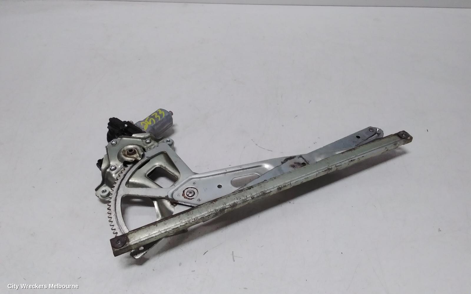 TOYOTA YARIS LEFT FRONT WINDOW REG/MOTOR, NCP9#, 3DR/5DR HATCH, 10/2005 - 07/2011