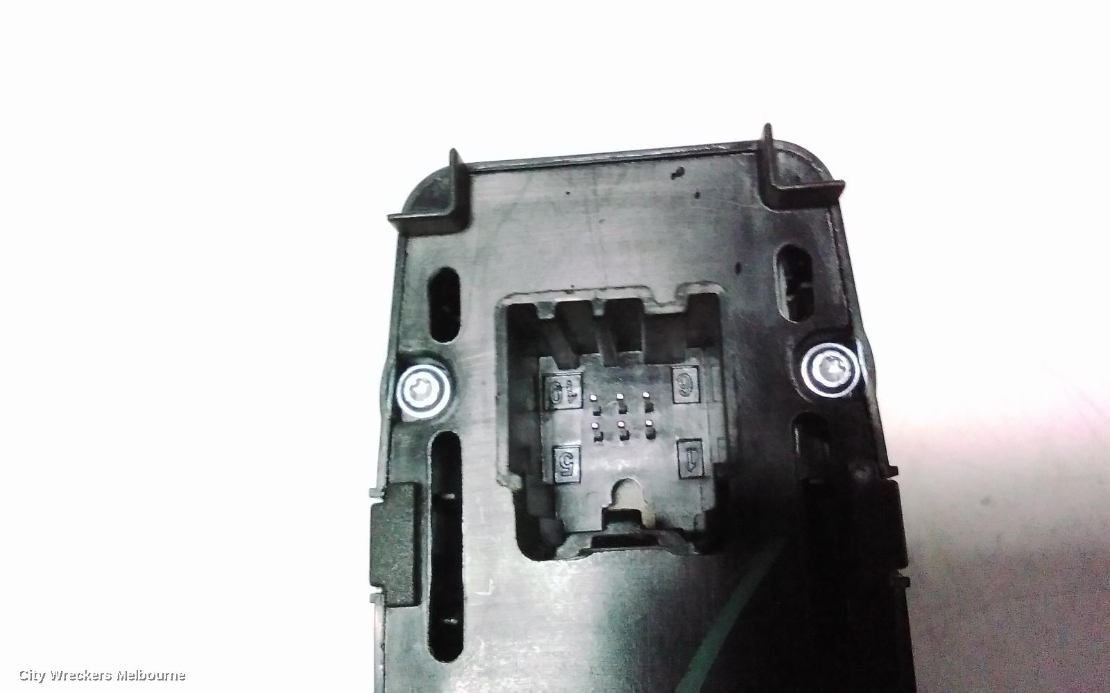 CHRYSLER 300C PWR DR WIND SWITCH, LH FRONT, LX, 12/2011 - 12/2021