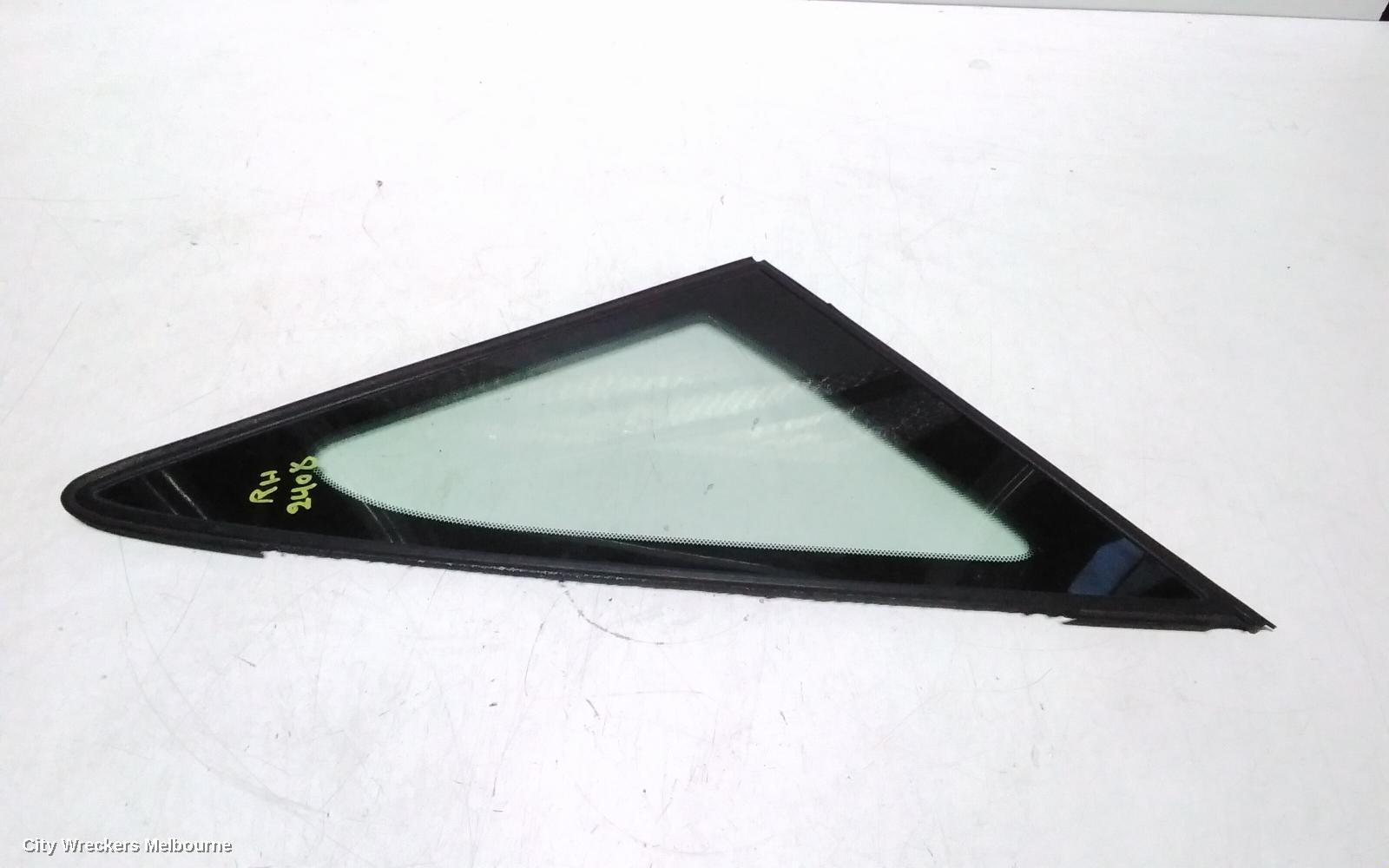 TOYOTA TARAGO RIGHT FRONT 1/4 DOOR GLASS, ACR30, 06/2000 - 02/2006