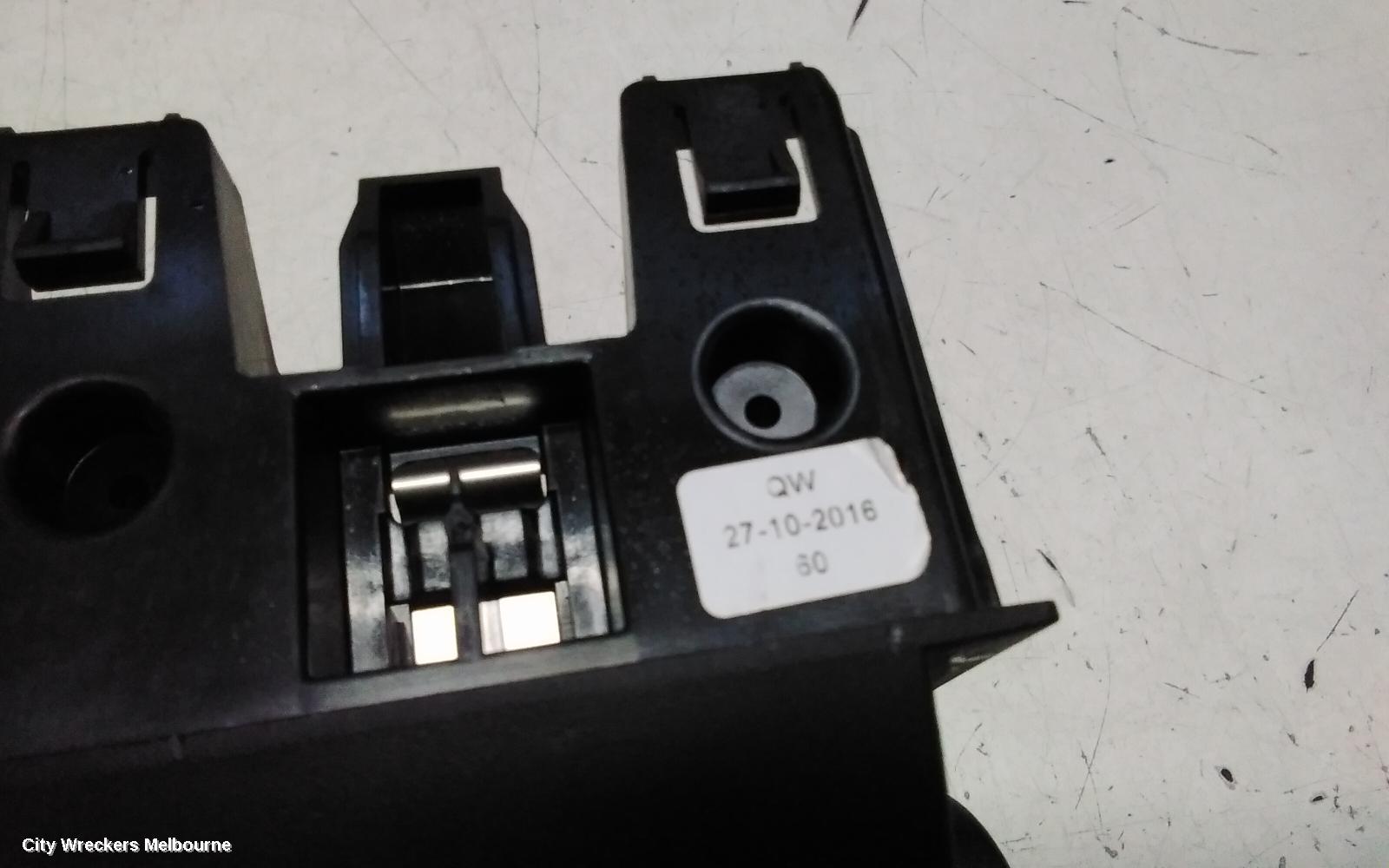 RENAULT MEGANE CONSOLE, GEN 4, 06/2016 - 02/2020