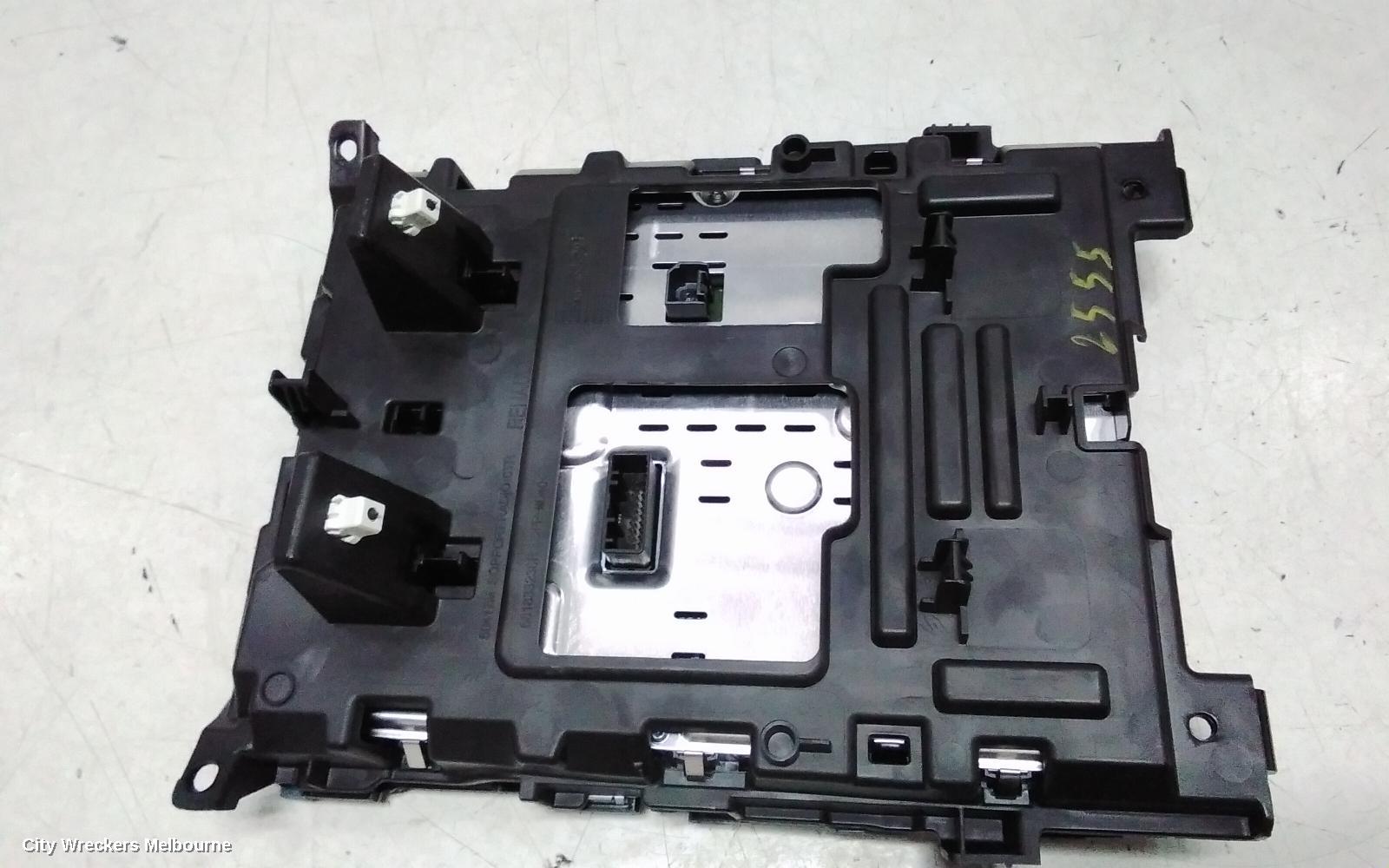 RENAULT MEGANE RADIO/CD/DVD/SAT/TV, DISPLAY UNIT, 8.7IN, BFB/LFF/KFB, 06/2016 - 02/2020