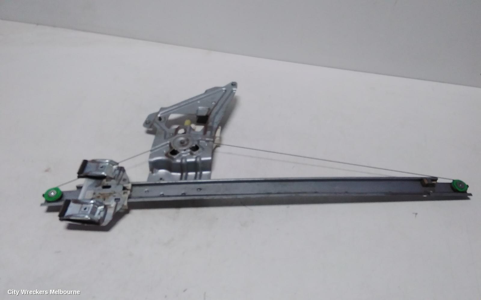 MERCEDES SPRINTER RIGHT FRONT WINDOW REG/MOTOR, NCV3, POWER, 10/2006 - 04/2018