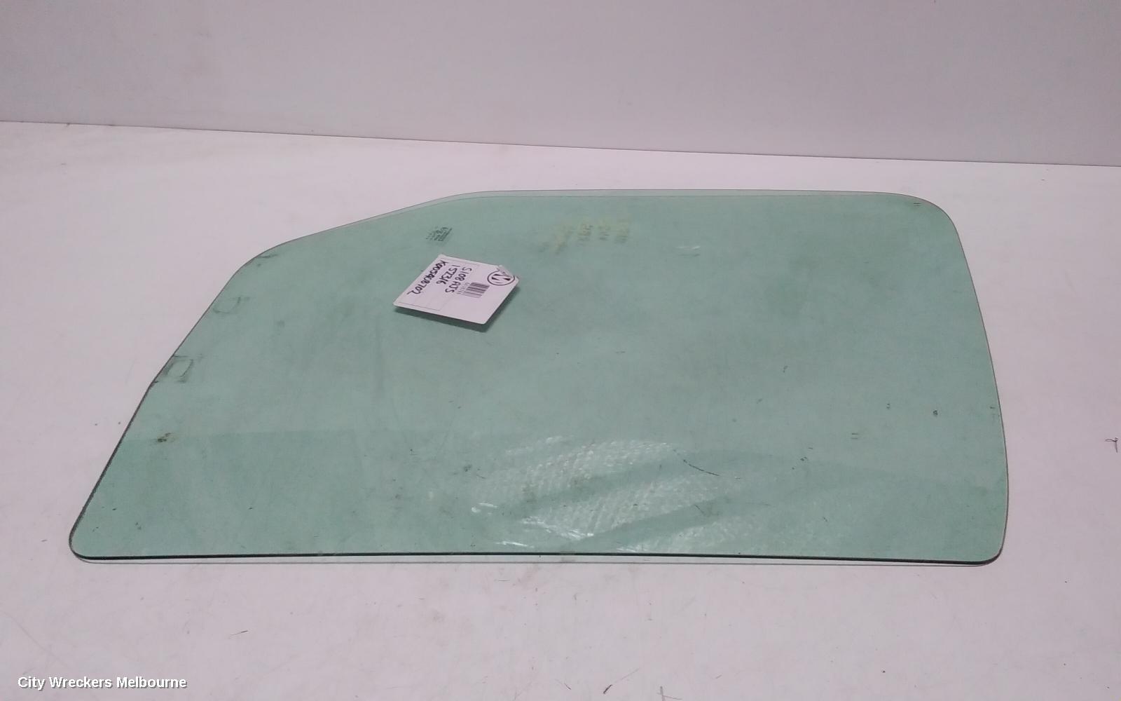 MERCEDES SPRINTER RIGHT FRONT WINDOW REG/MOTOR, NCV3, POWER, 10/2006 - 04/2018
