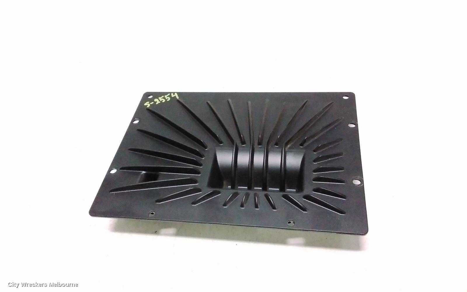 LAND ROVER FREELANDER RADIO/CD/DVD/SAT/TV, AMPLIFIER, HILINE SOUND, 600W, LF2, 06/2007 - 12/2014