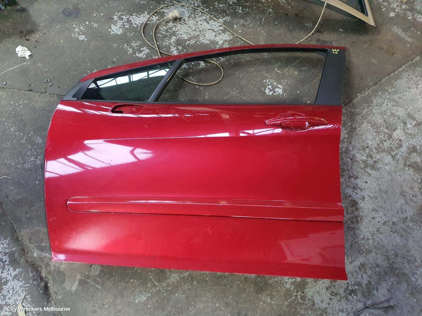 PEUGEOT 308 RIGHT FRONT DOOR, T7, HATCH/WAGON, NON INTRUSION BAR TYPE, 09/2007 - 12/2013