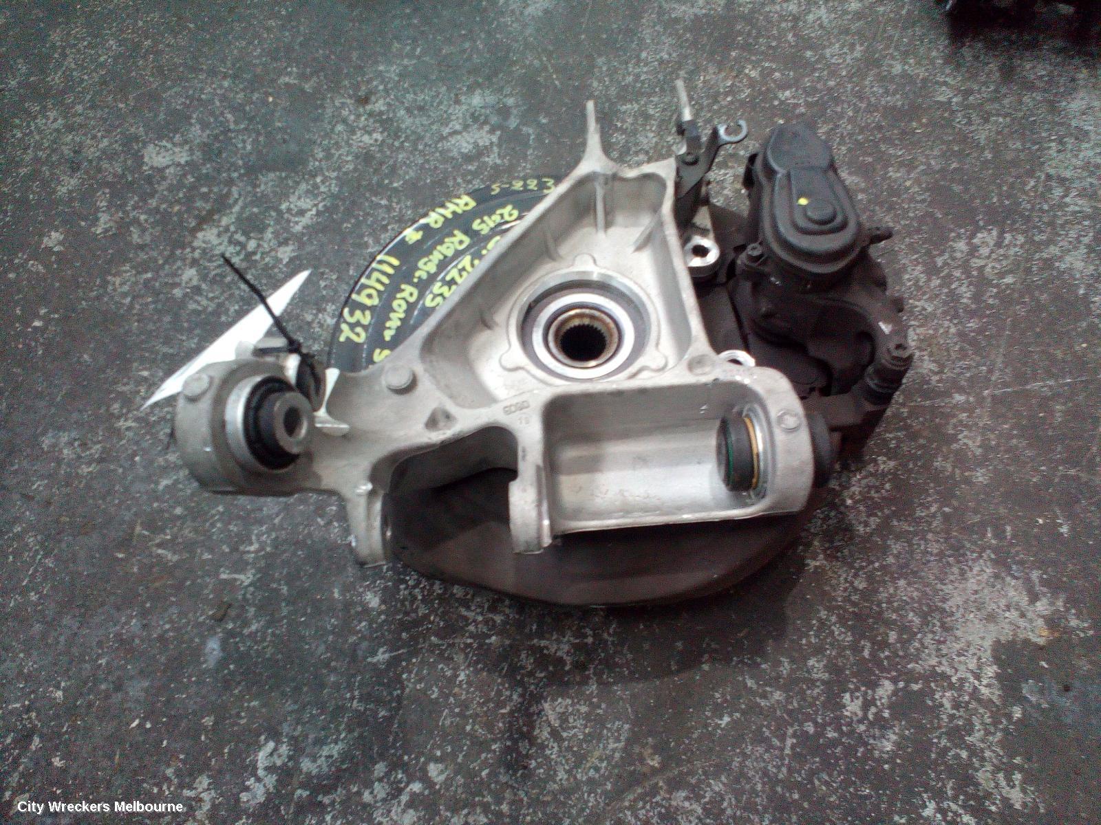 LAND ROVER RANGEROVER SPORT RIGHT REAR HUB ASSEMBLY, L494, 12/2013 - 04/2022