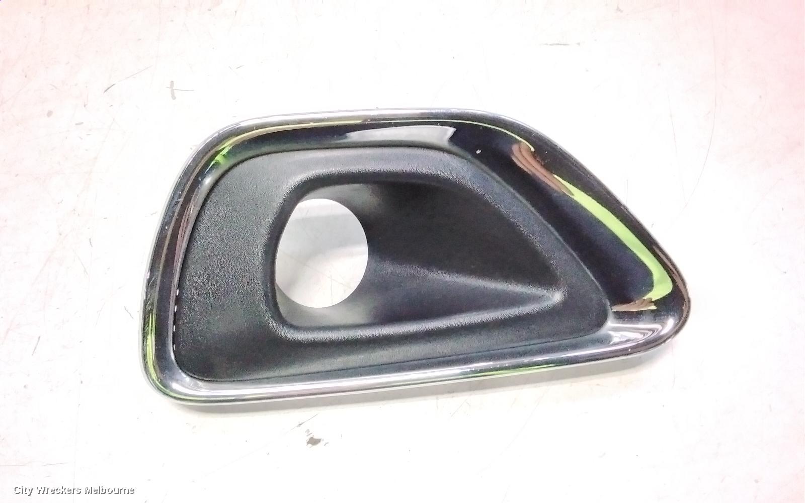 JEEP GRANDCHEROKEE LEFT INDICATOR/FOG/SIDE, BUMPER FOGLAMP, WK, 04/2013 - 09/2016