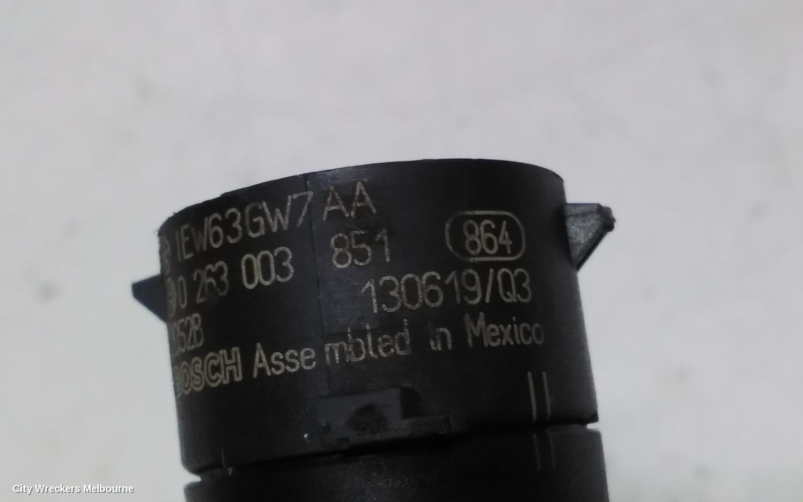 JEEP GRANDCHEROKEE, WK, 10/2010 - 02/2022, FRONR BAR CRASH SENSORS: 114944