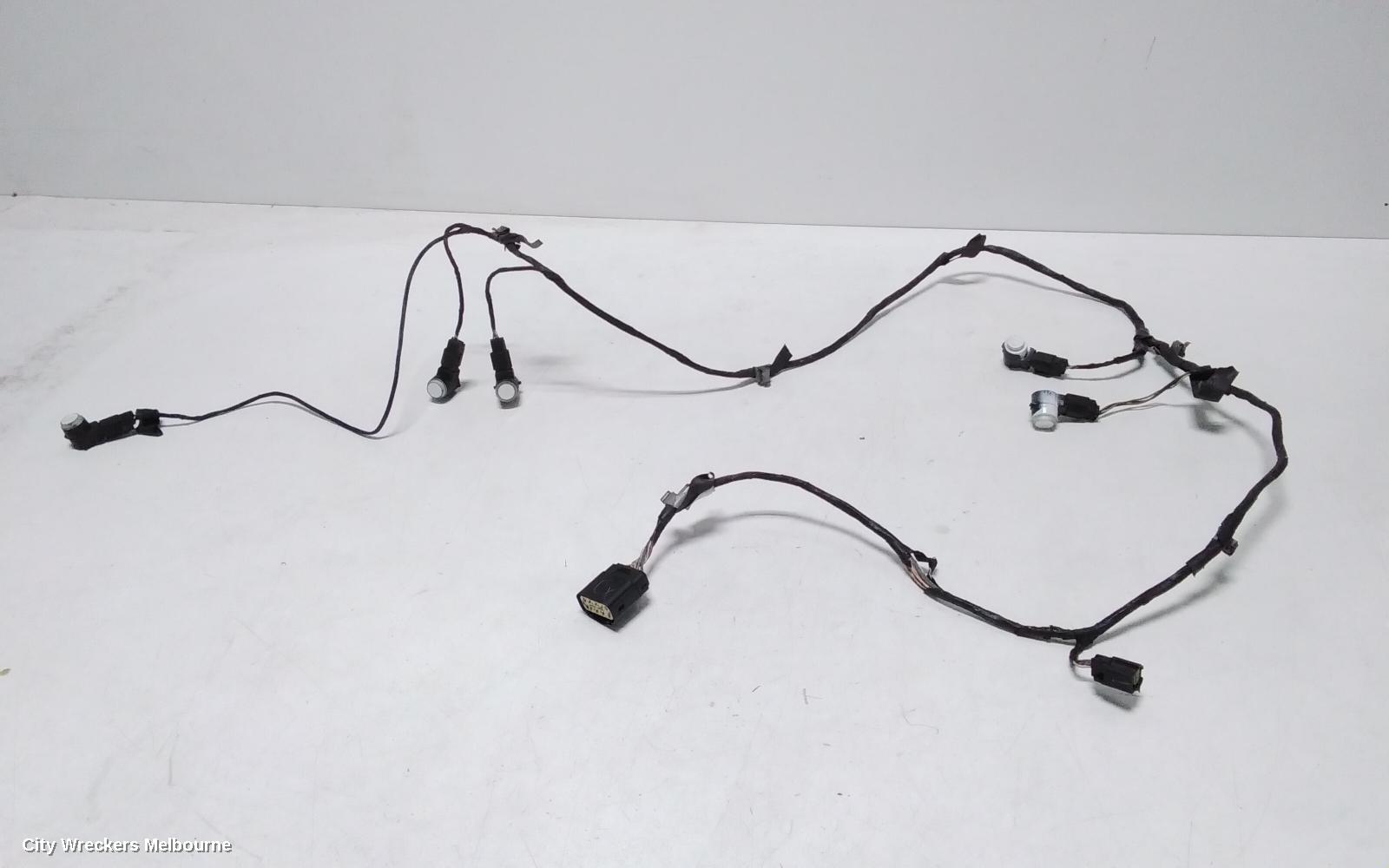 JEEP GRANDCHEROKEE, WK, 10/2010 - 02/2022, FRONR BAR CRASH SENSORS: 114944