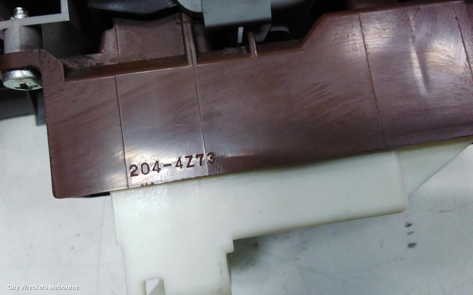 TOYOTA YARIS PWR DR WIND SWITCH, RH FRONT (MASTER SWITCH), 2 SWITCH TYPE, 3DR HATCH, NCP9#, 10/2005 - 07/2011