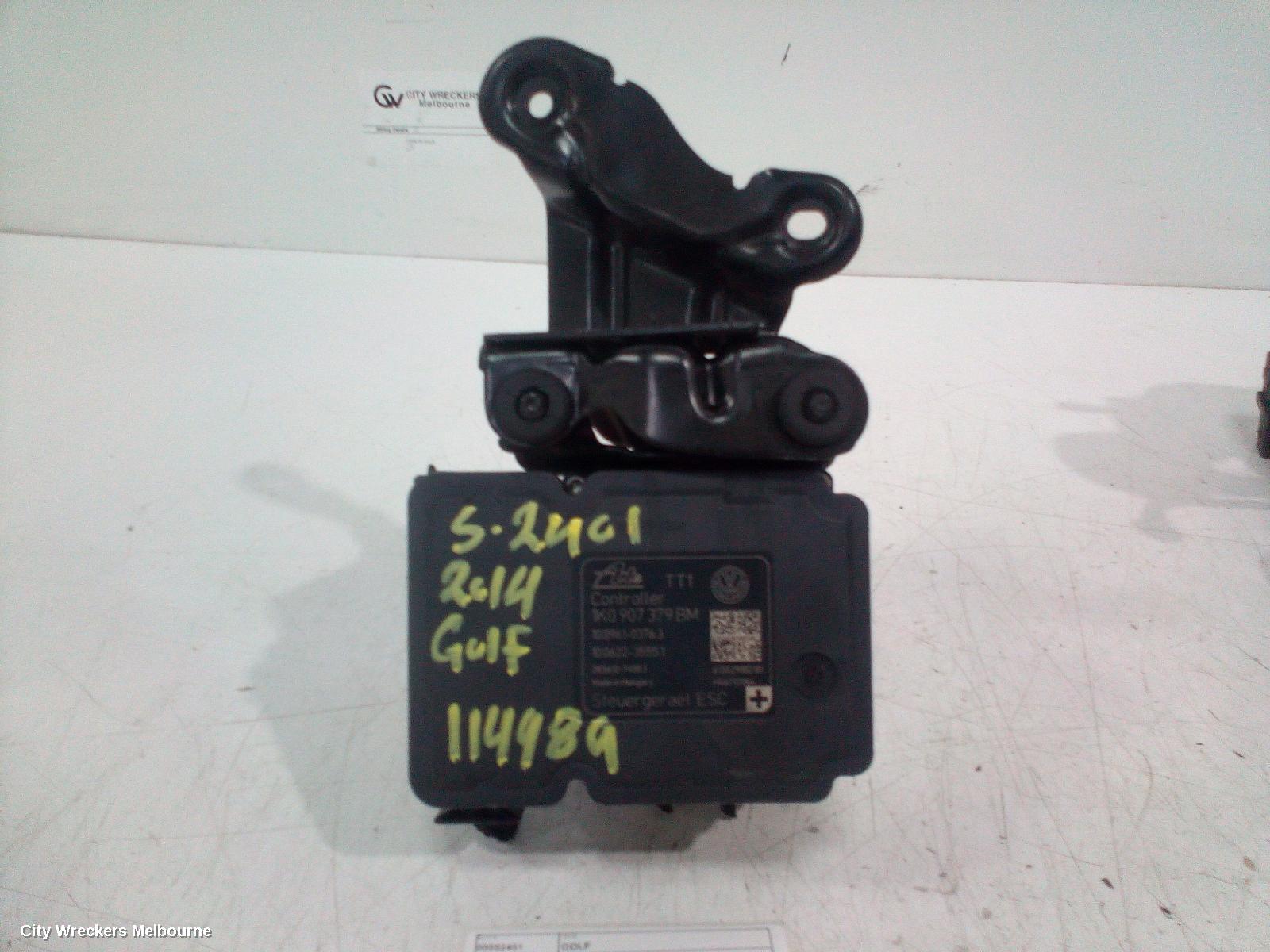 VOLKSWAGEN GOLF ABS PUMP/MODULATOR, GEN 6, ON MOTOR P/N 1K0614517DP, 10/2008 - 01/2016