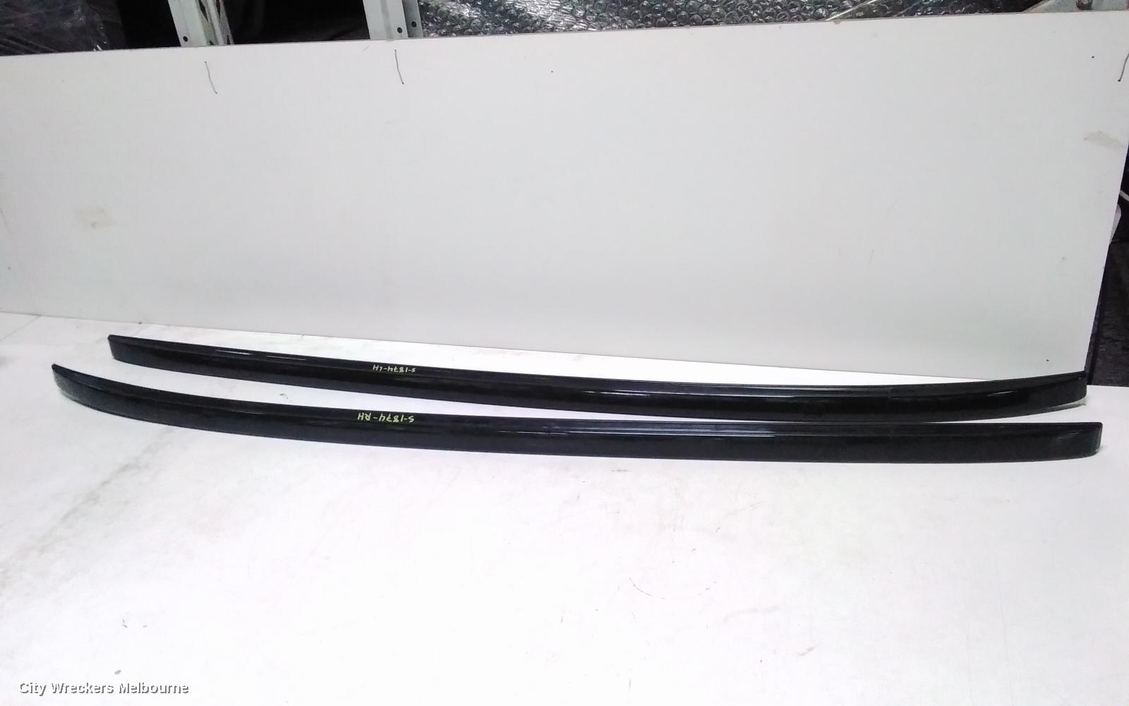 HYUNDAI TUCSON ROOF RAIL