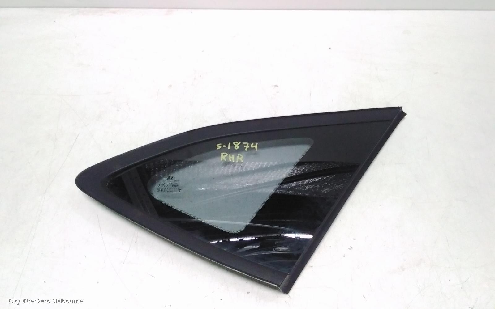 HYUNDAI TUCSON RIGHT REAR SIDE GLASS, TL, BLACK TRIM TYPE, 07/2015 - 01/2021