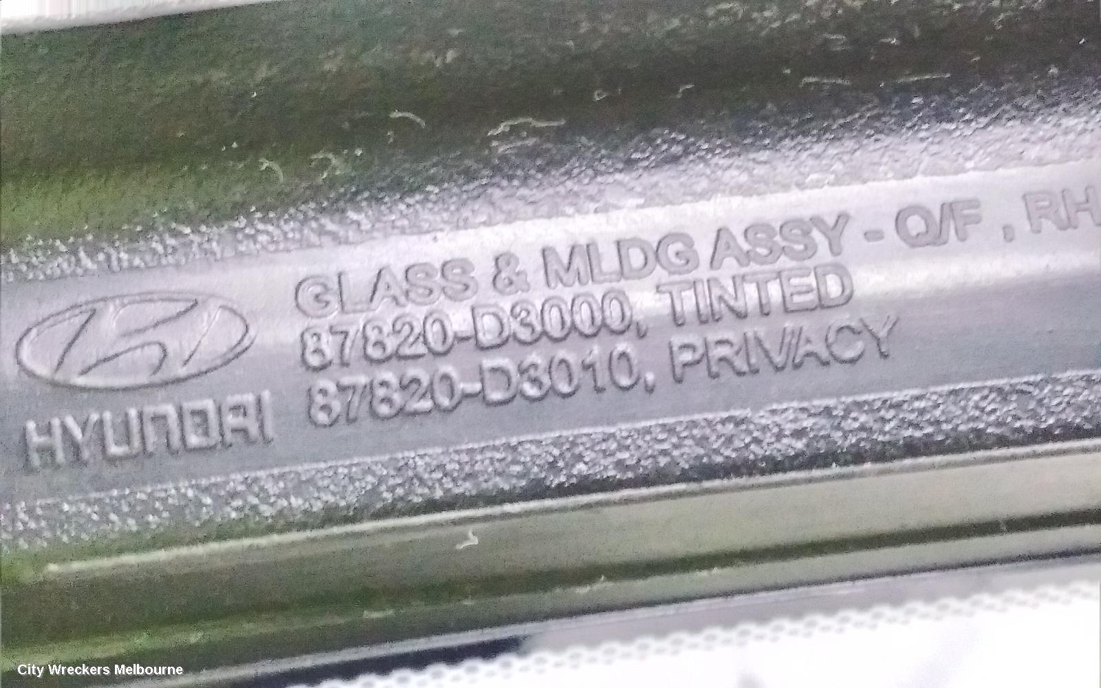 HYUNDAI TUCSON RIGHT REAR SIDE GLASS, TL, BLACK TRIM TYPE, 07/2015 - 01/2021