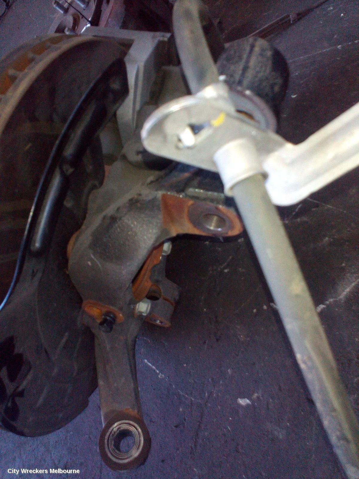 KIA CARNIVAL/GRAND CARNIVAL LEFT FRONT HUB ASSEMBLY, KA4, 10/2020 ONWARDS